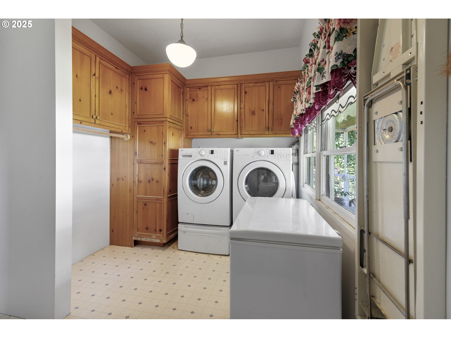 4403 NE 290TH ST