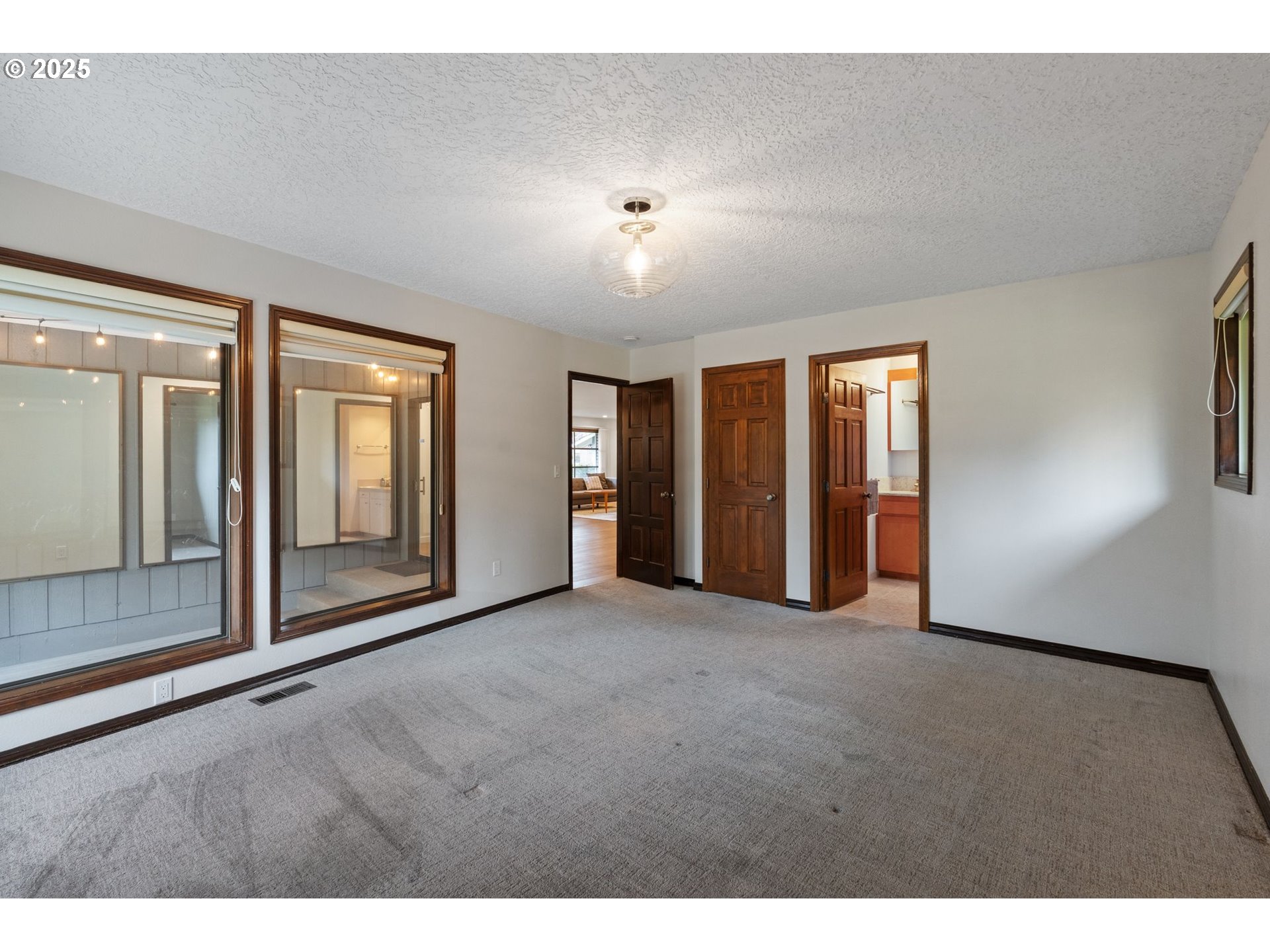 4609 OREGON DR