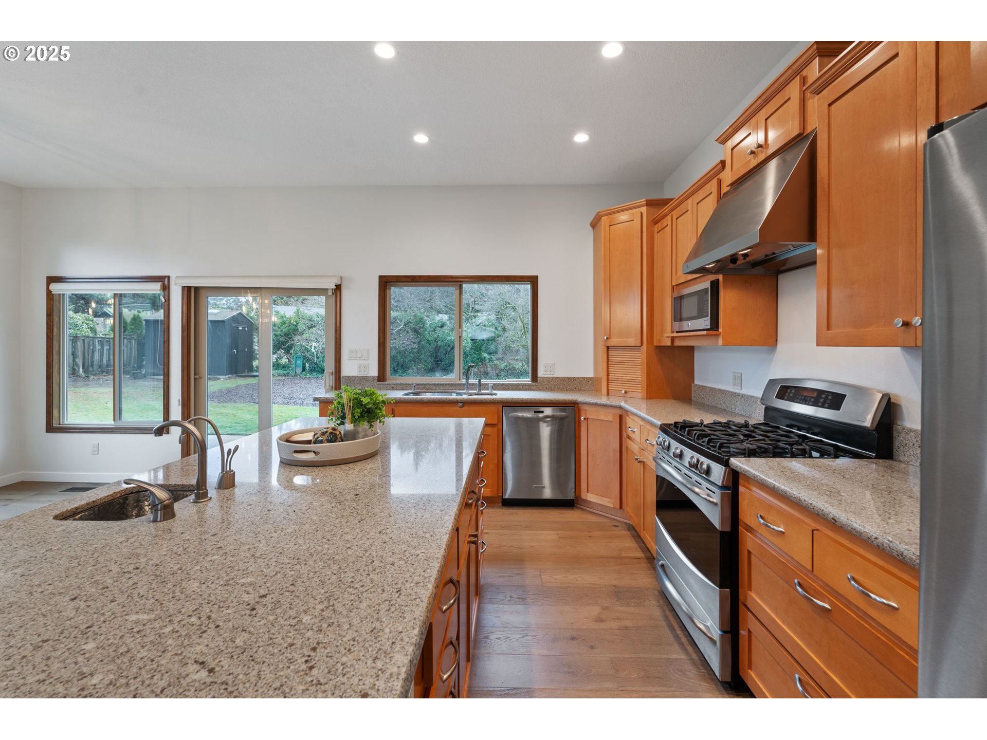4609 OREGON DR
