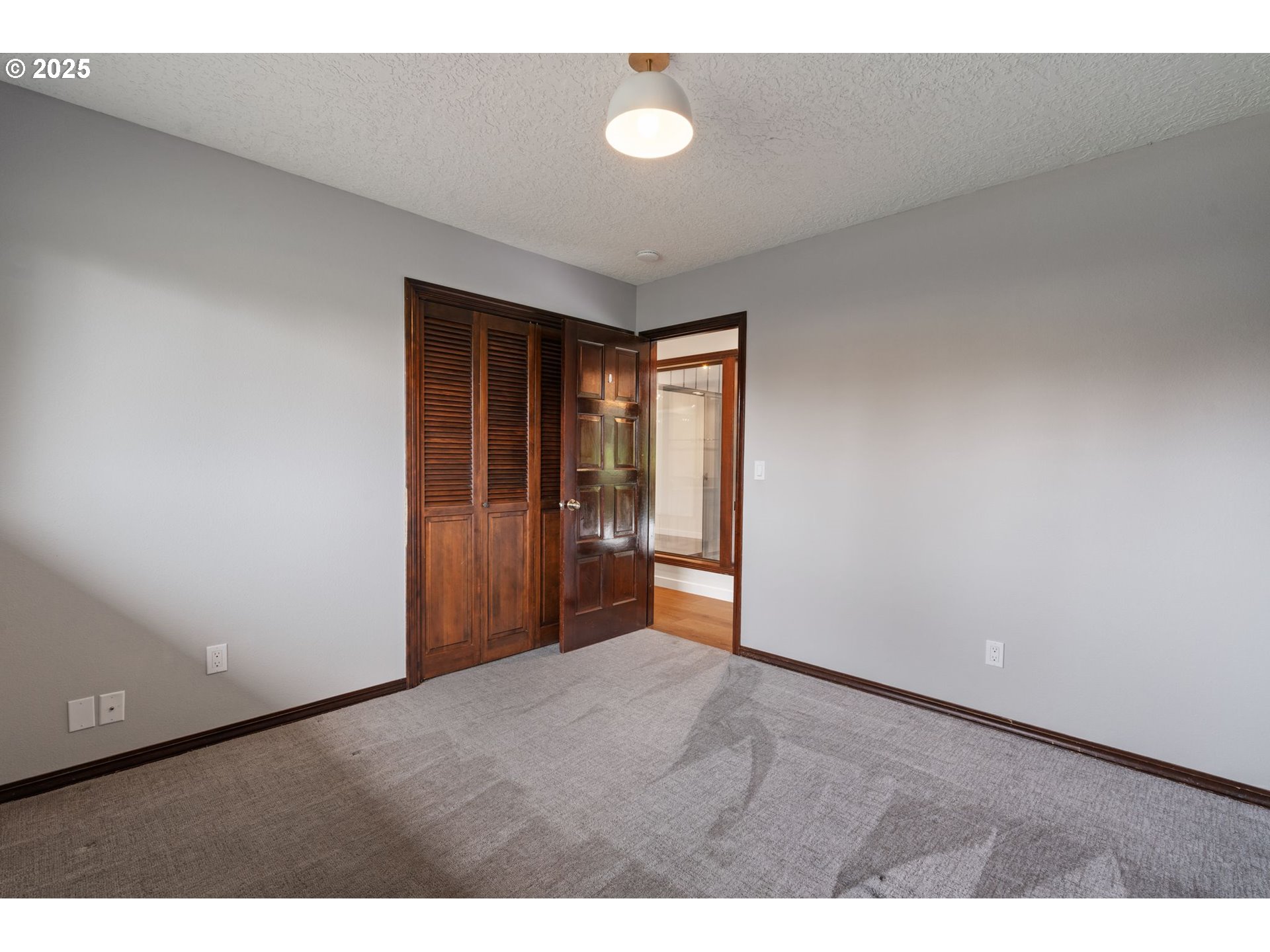 4609 OREGON DR
