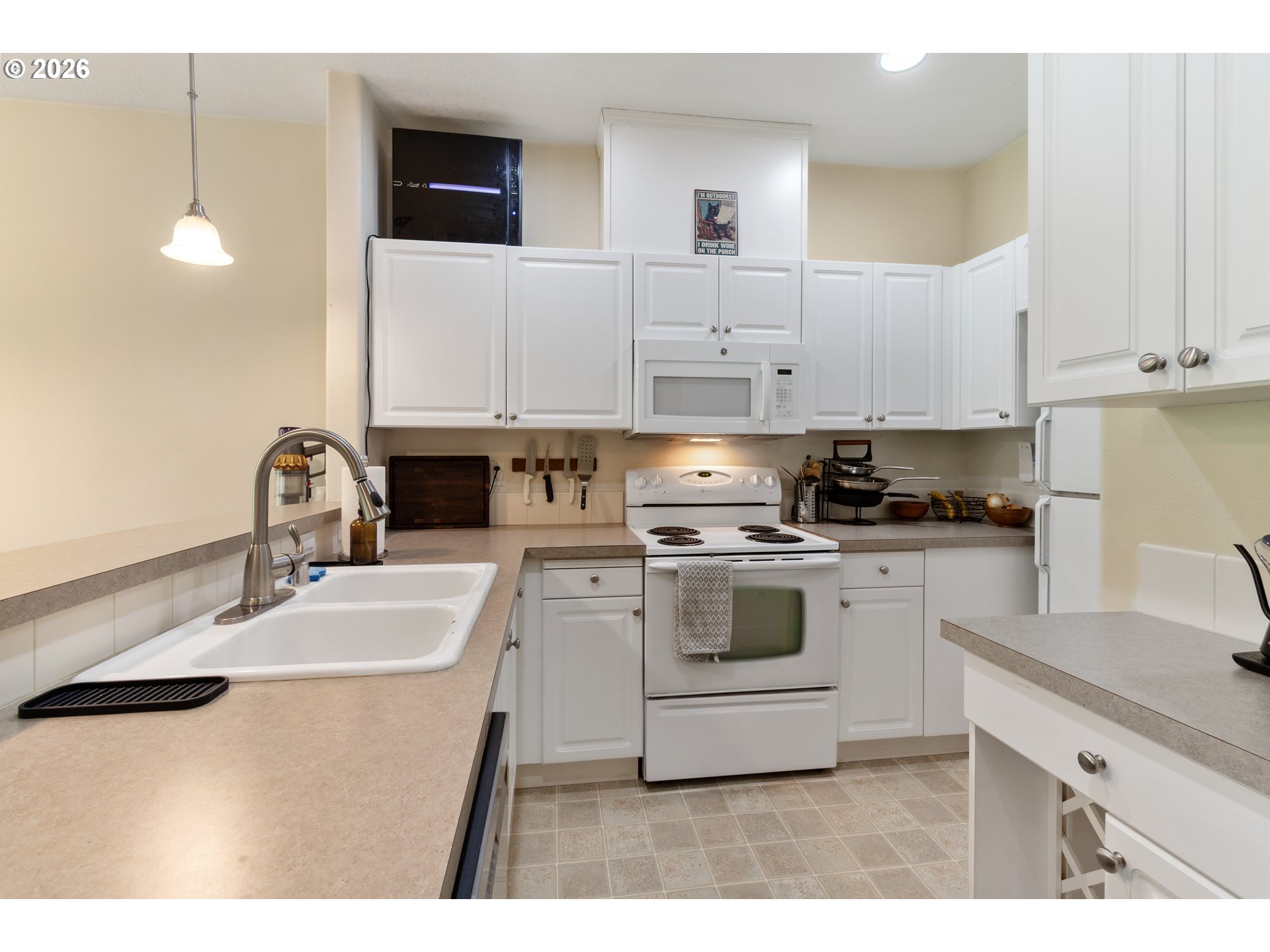 10400 NE 82ND AVE 23