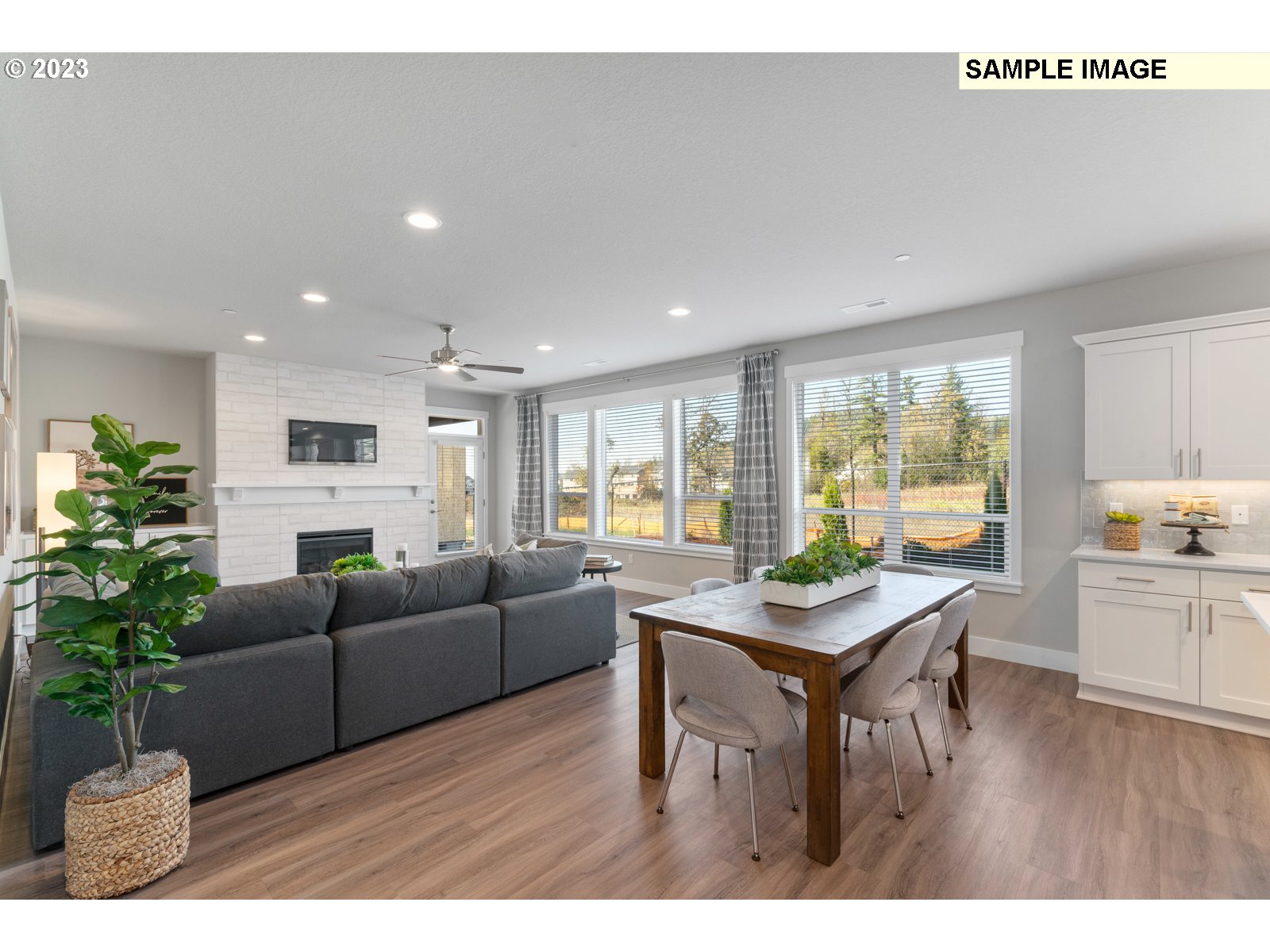 9250 N INCLINE DR LT239