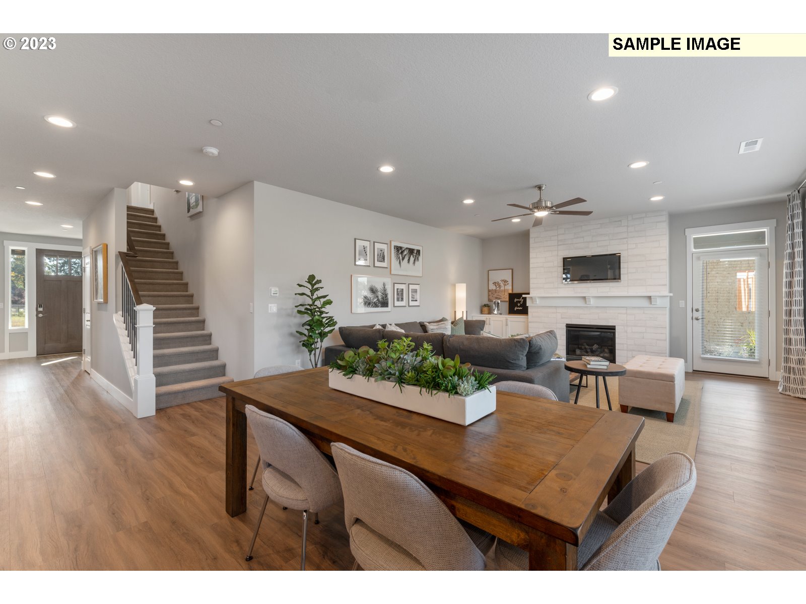9250 N INCLINE DR LT239