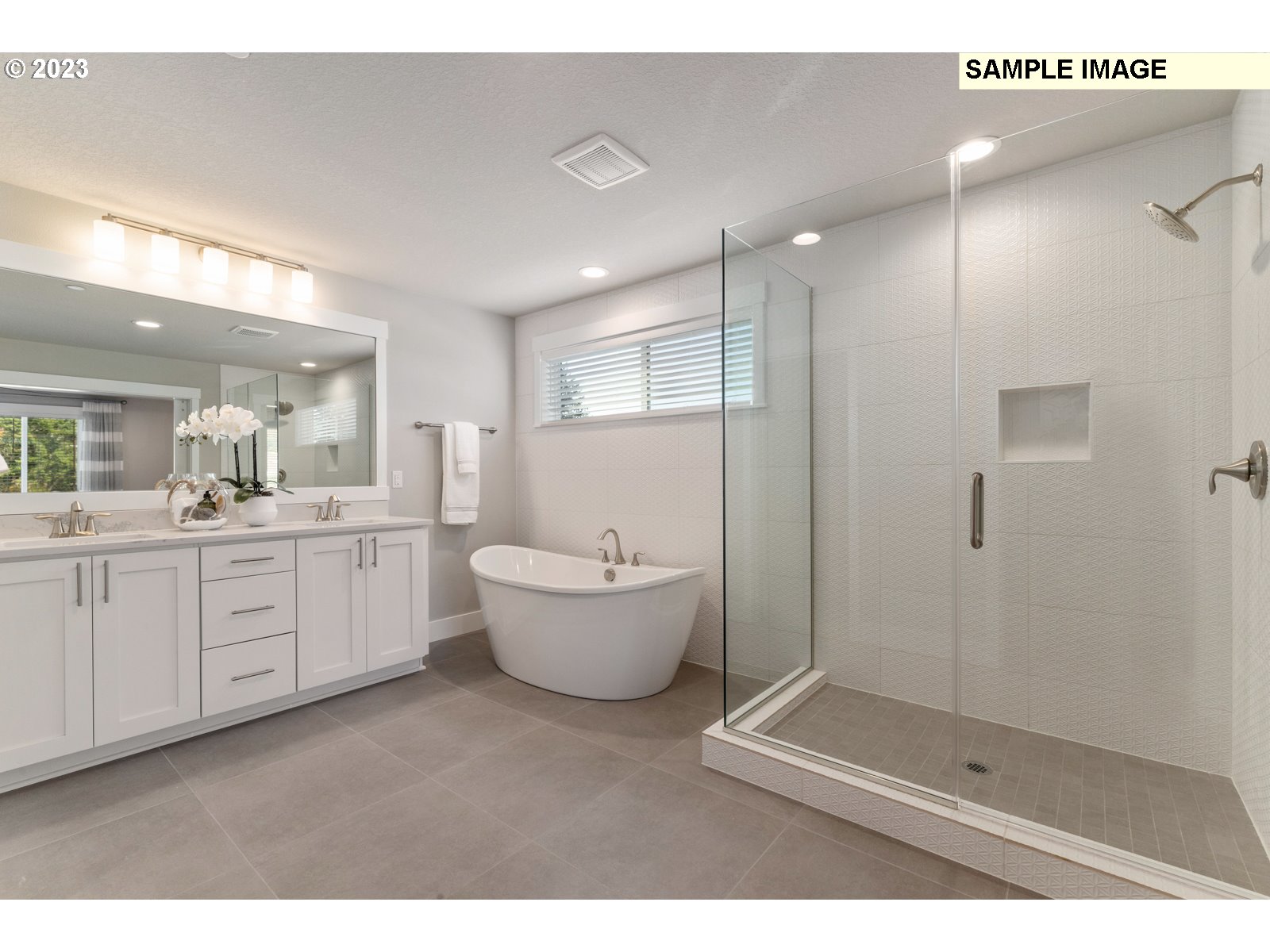 9250 N INCLINE DR LT239