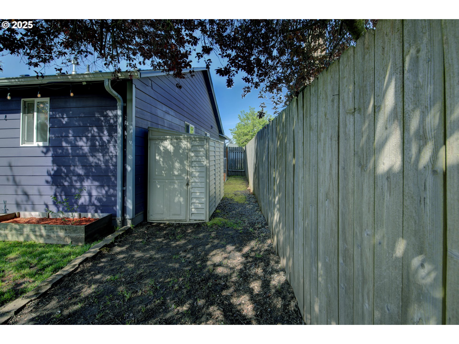 8901 NE 134TH CT