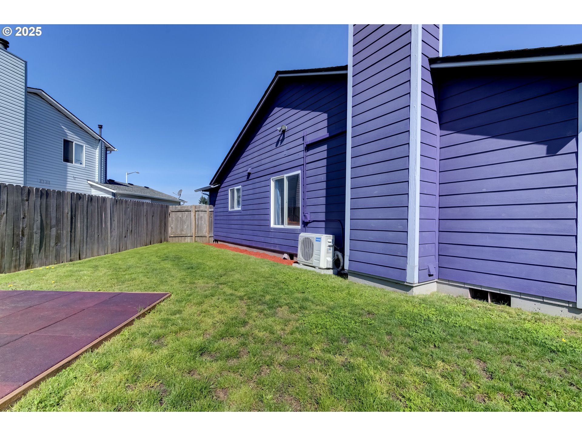 8901 NE 134TH CT