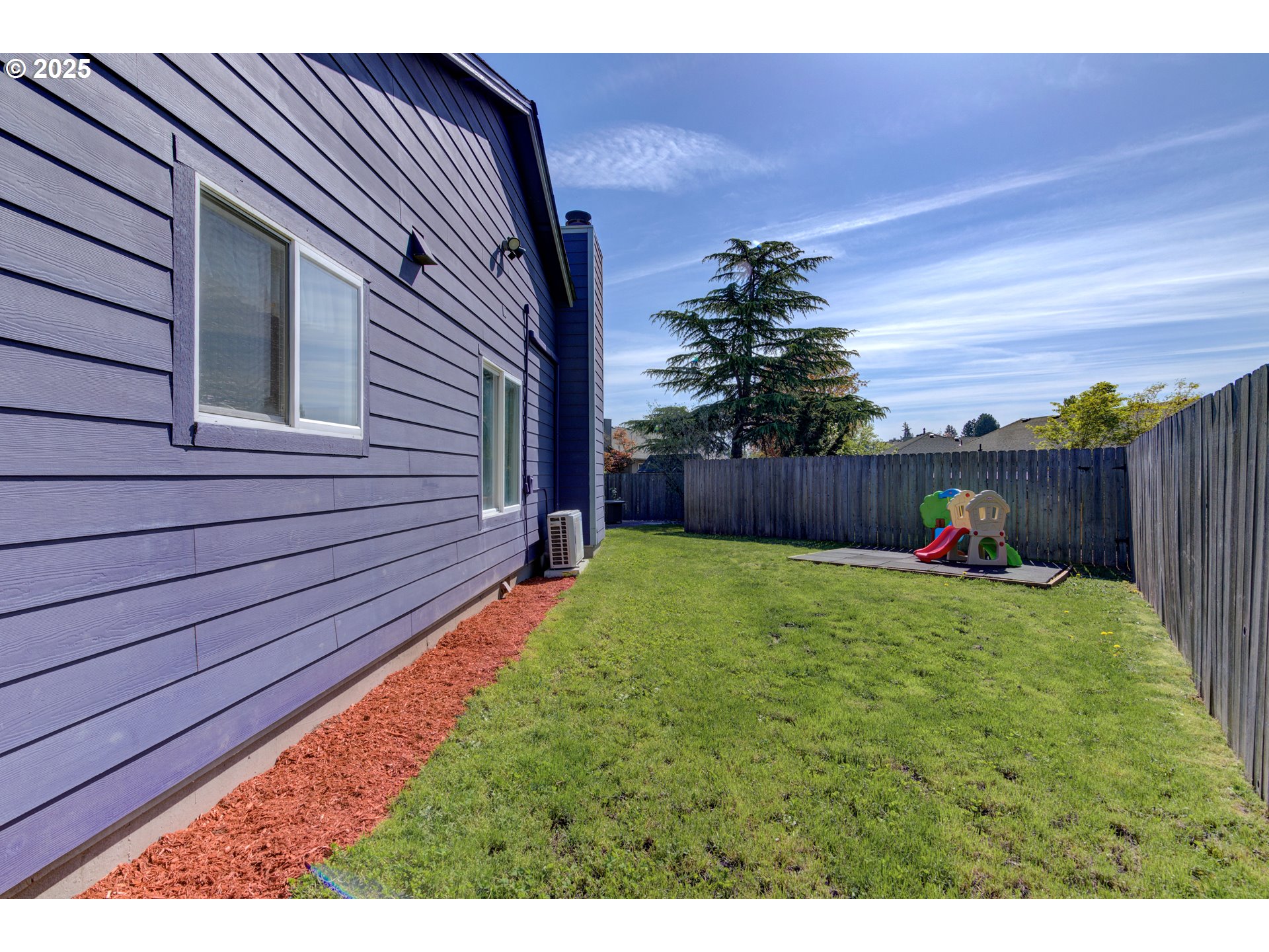 8901 NE 134TH CT