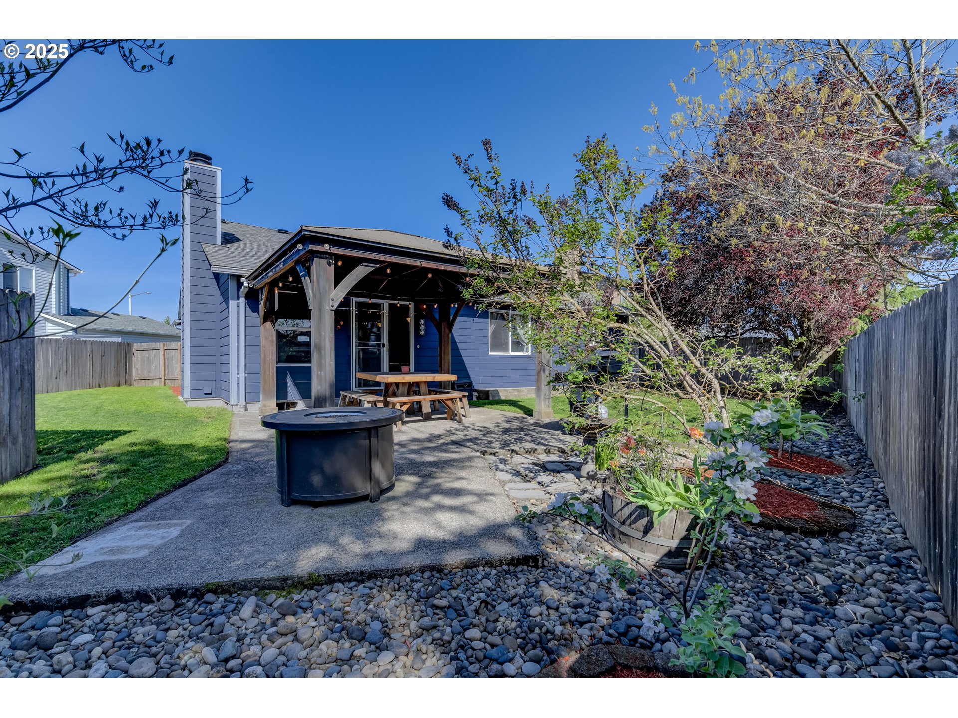 8901 NE 134TH CT