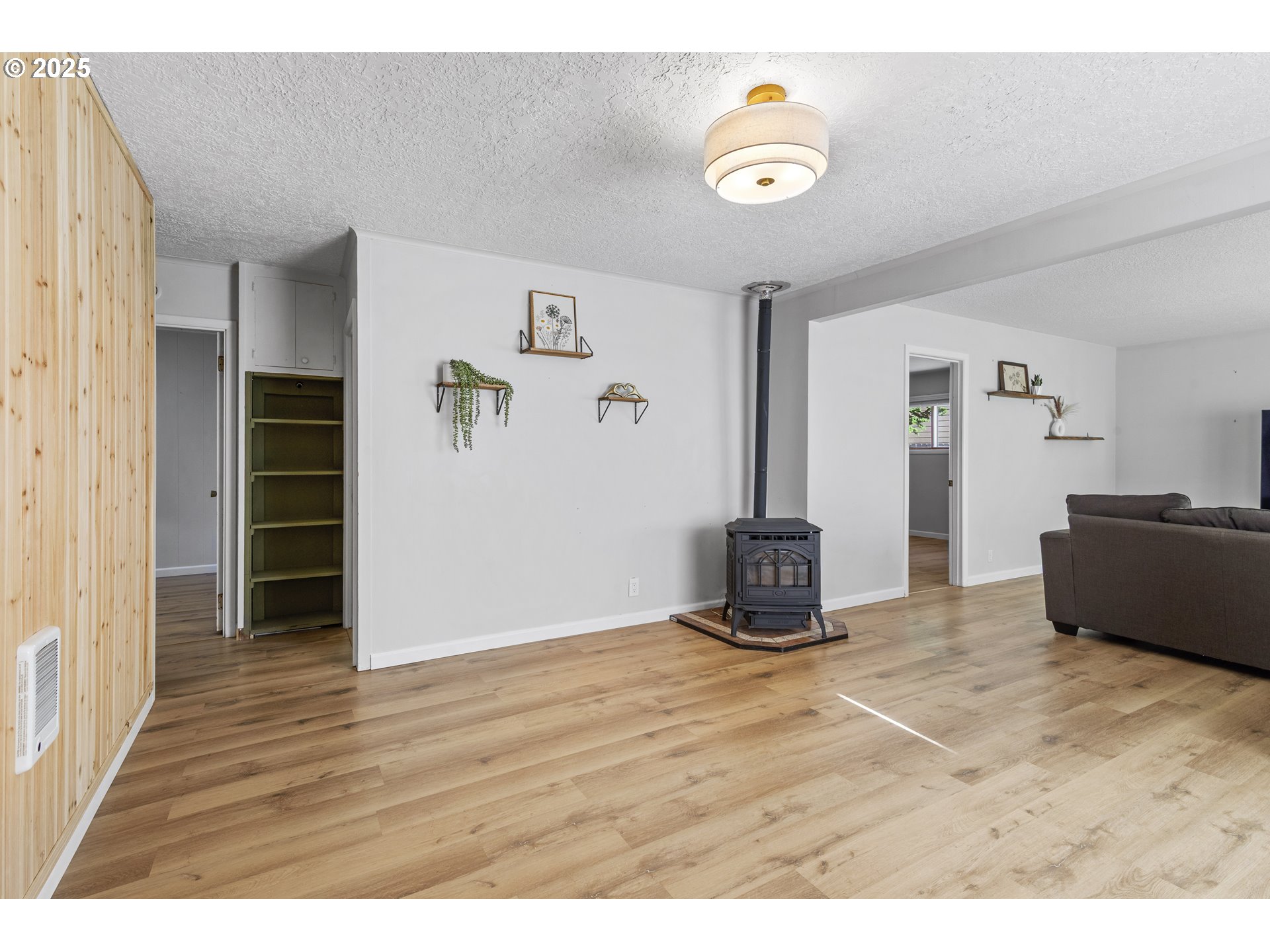 1608 SE 105TH CT