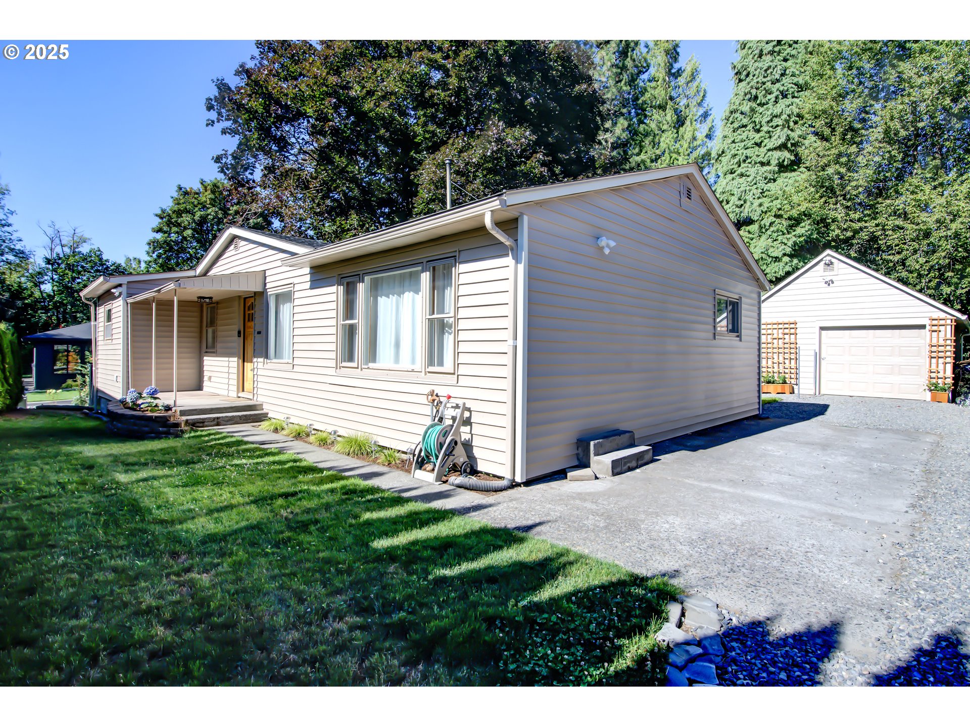 1608 SE 105TH CT