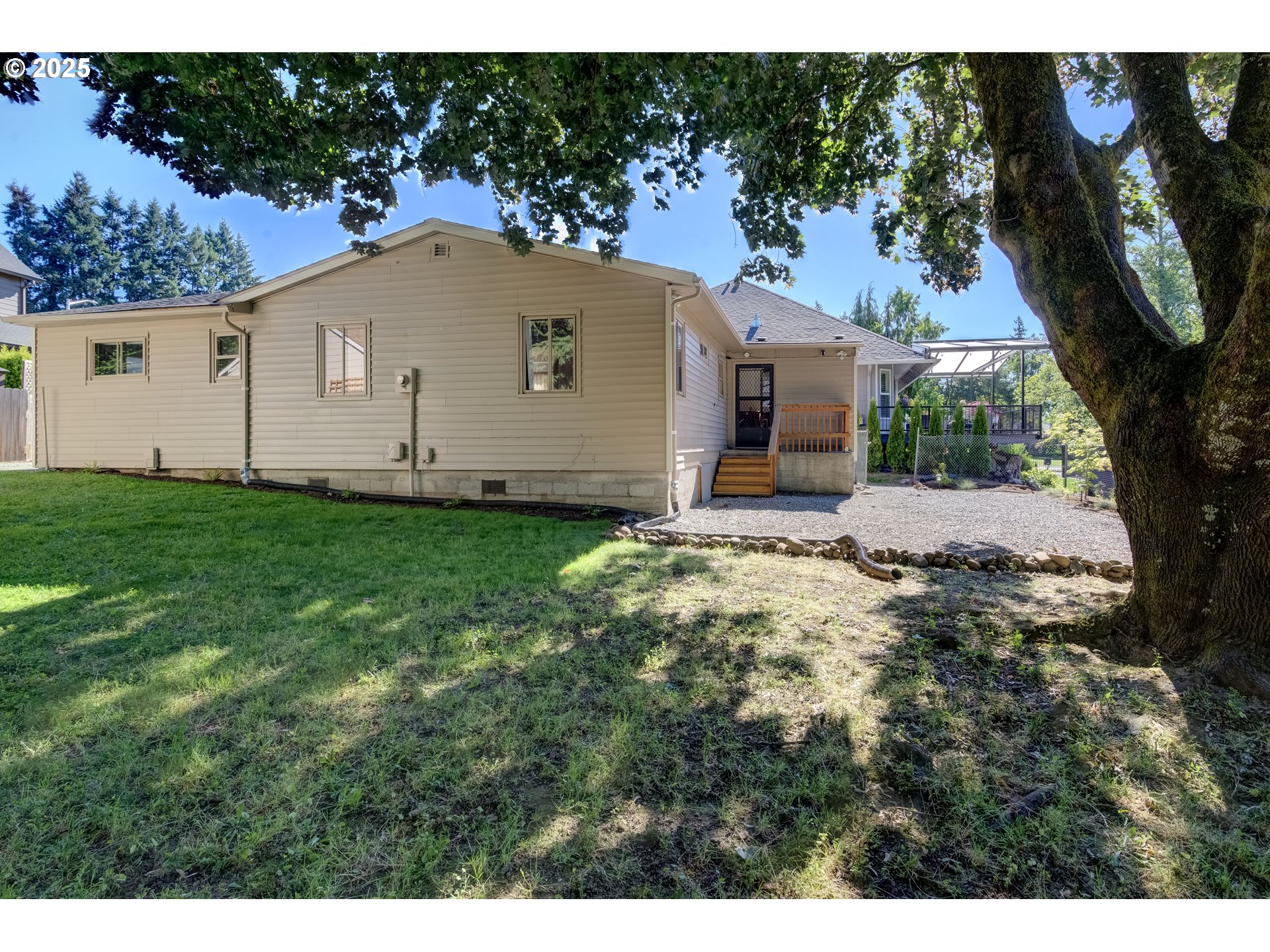1608 SE 105TH CT