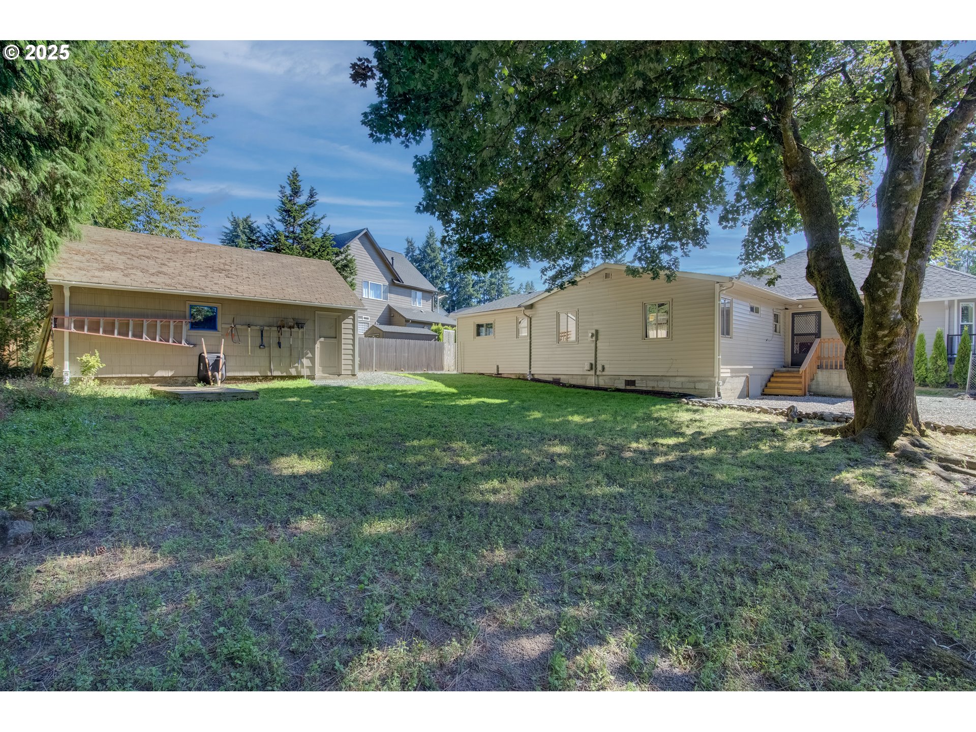 1608 SE 105TH CT