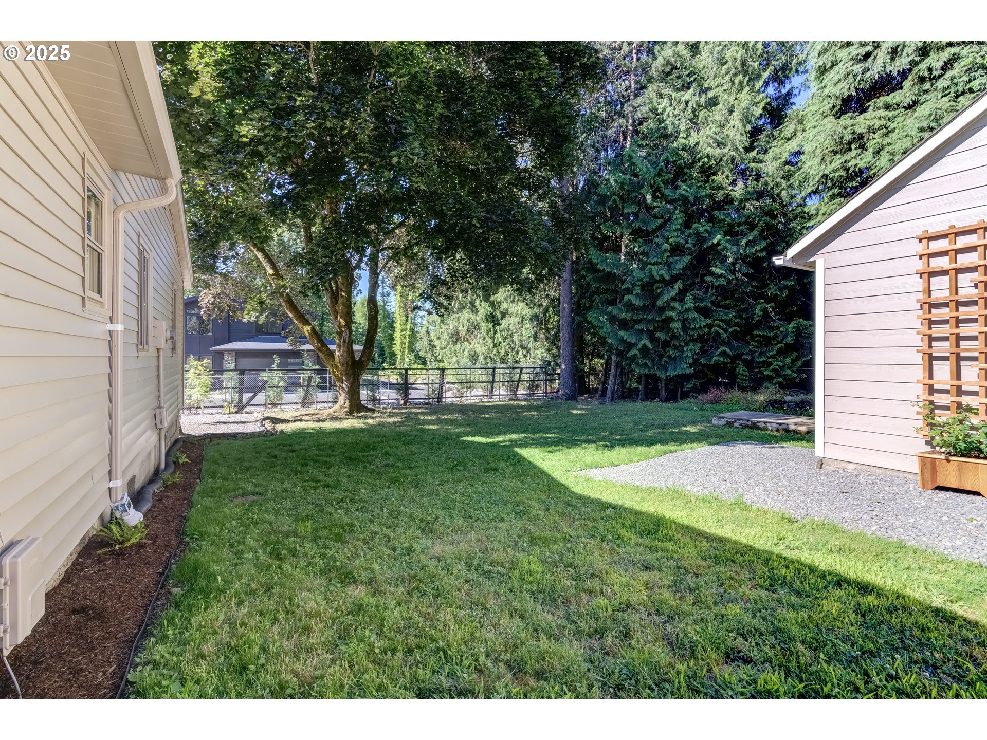 1608 SE 105TH CT