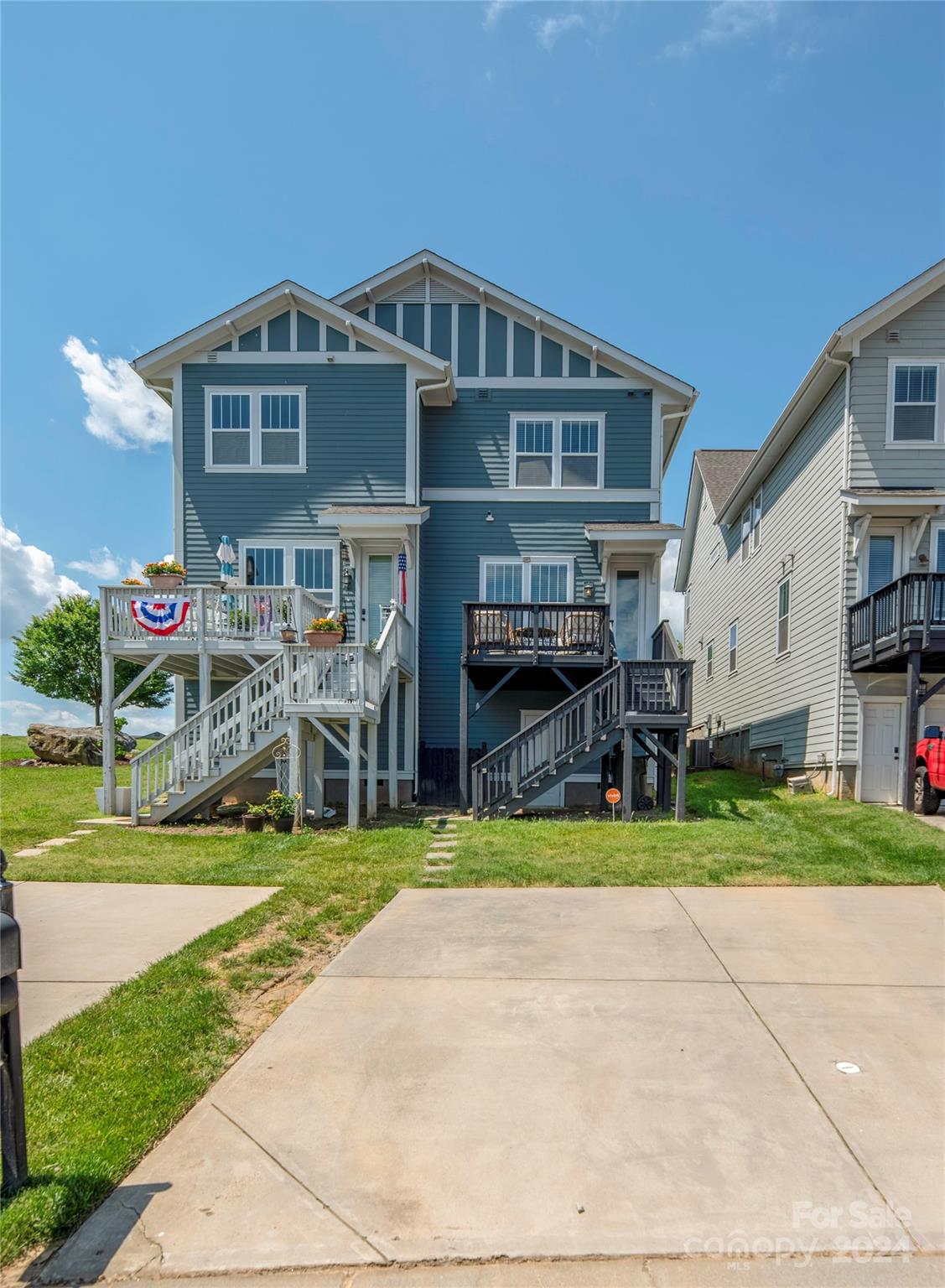 748 Waterscape Court