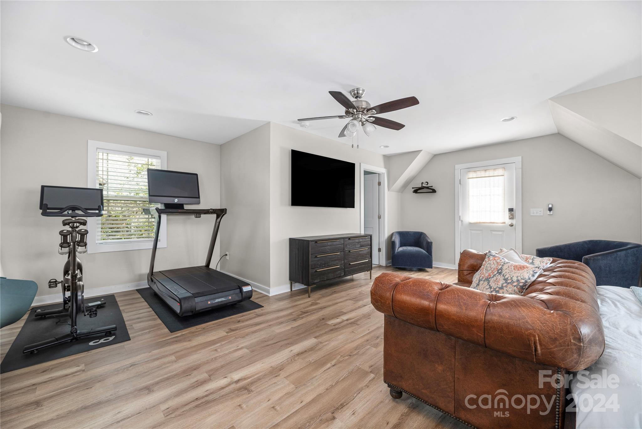 2501 Marshall Place