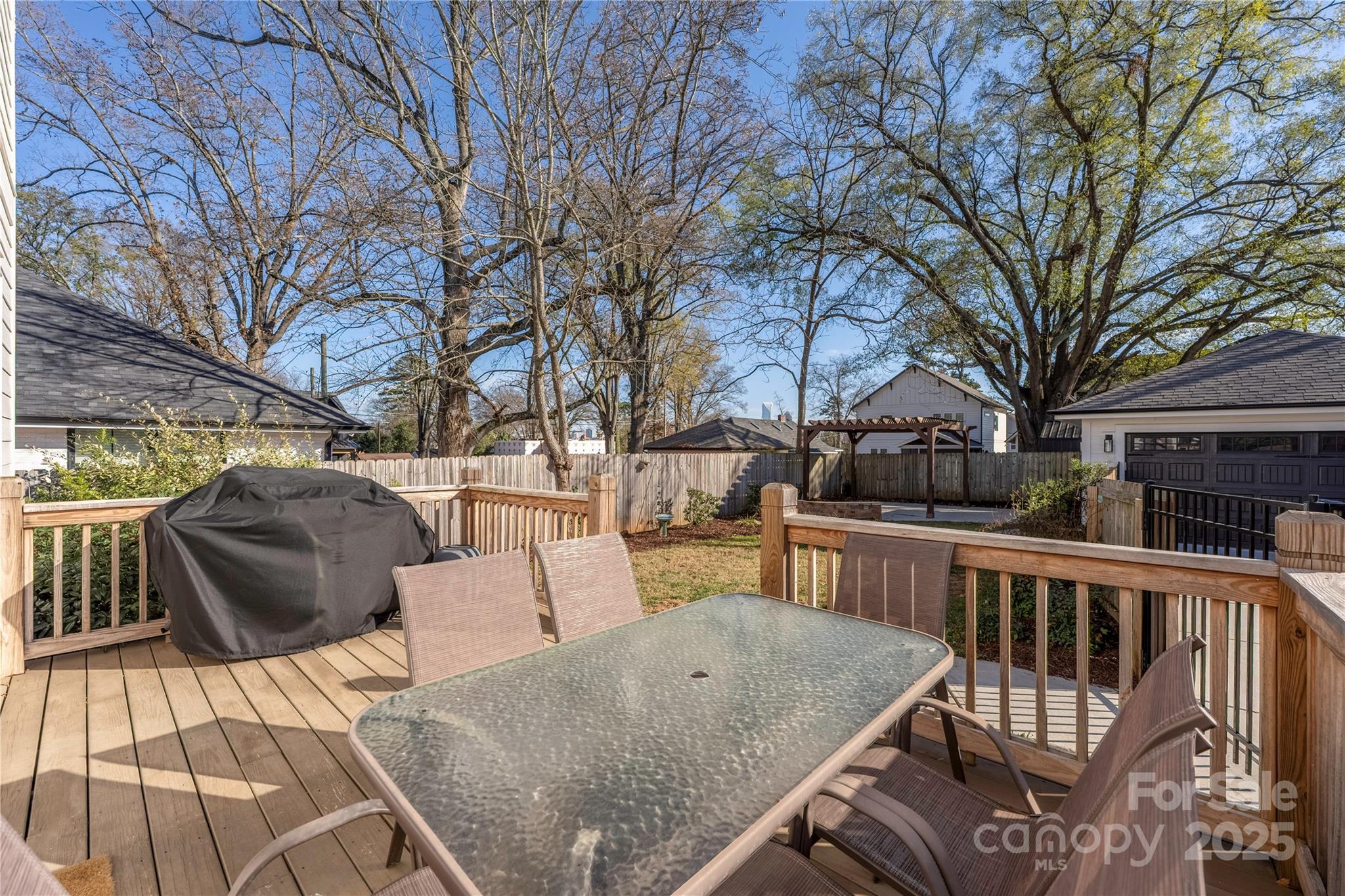 1009 Pryor Street