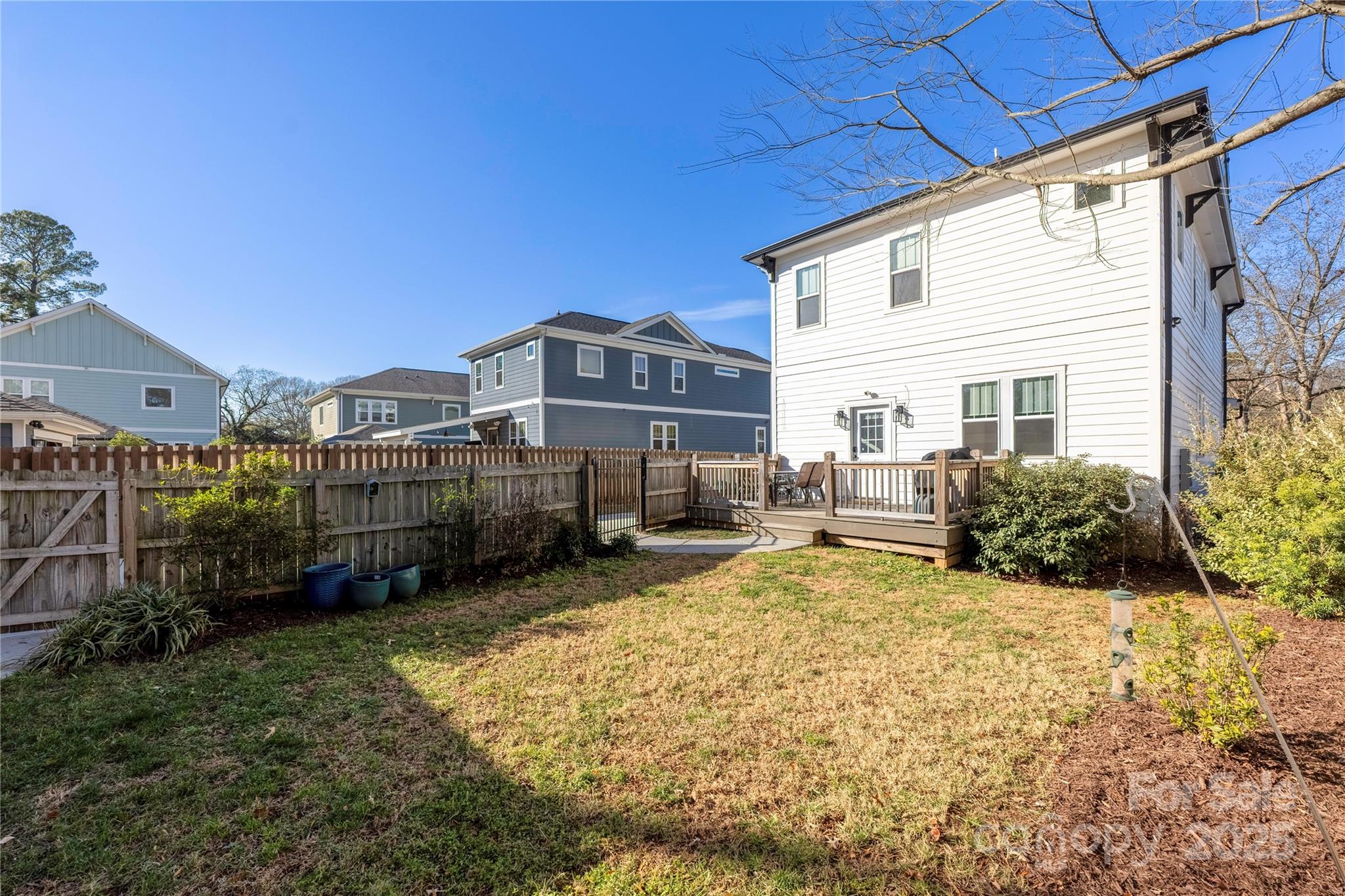 1009 Pryor Street