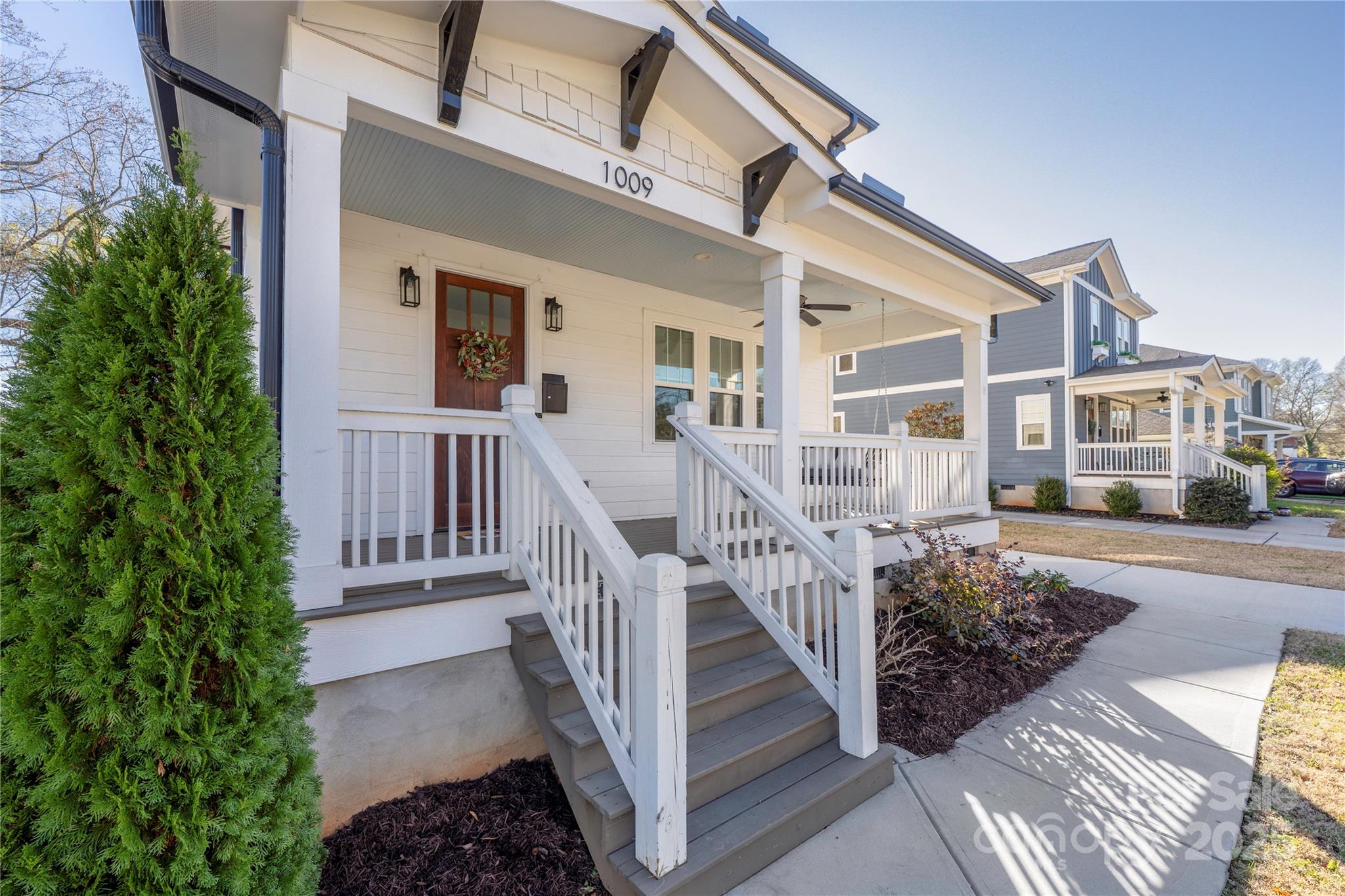 1009 Pryor Street