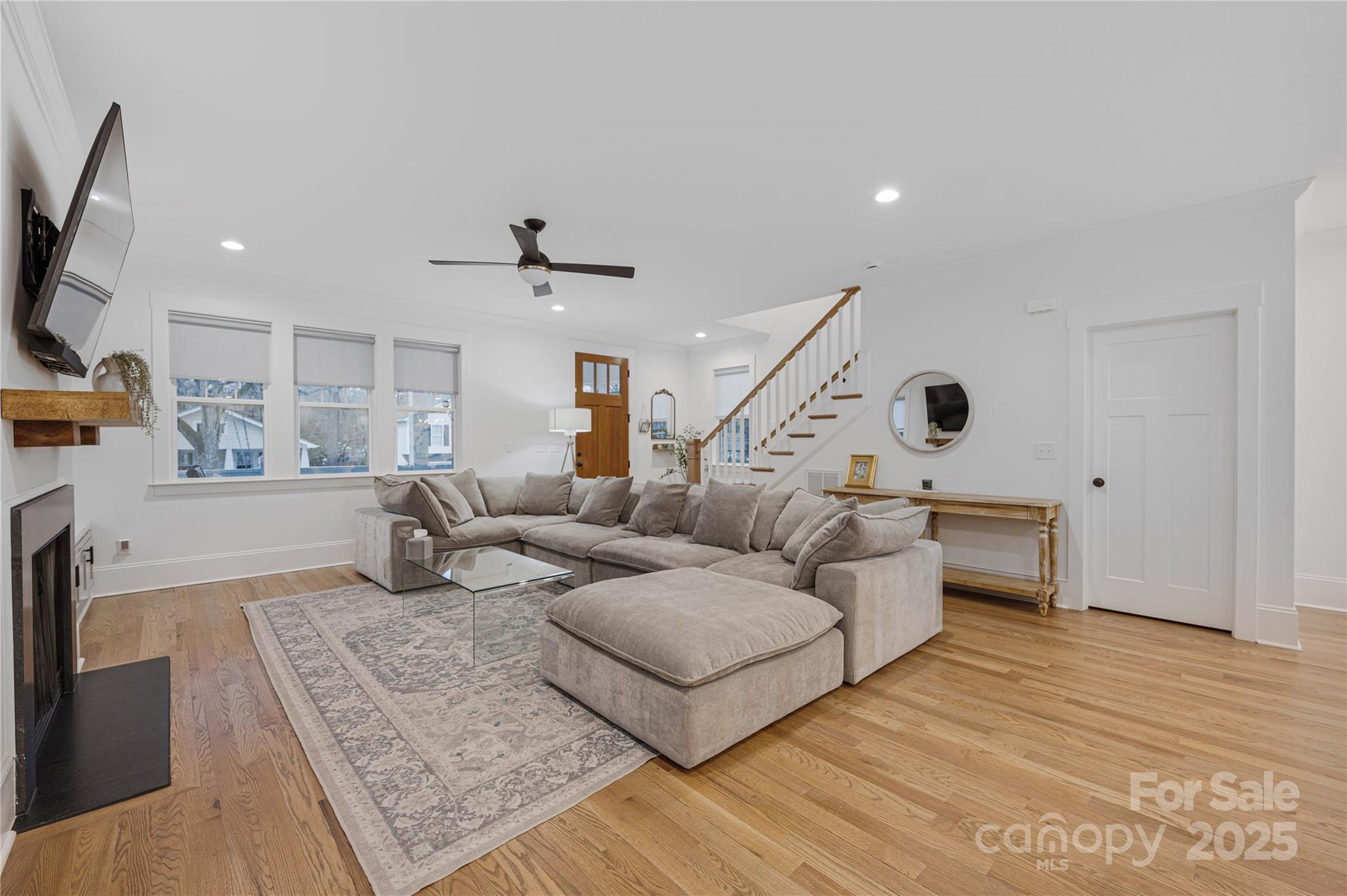 1009 Pryor Street