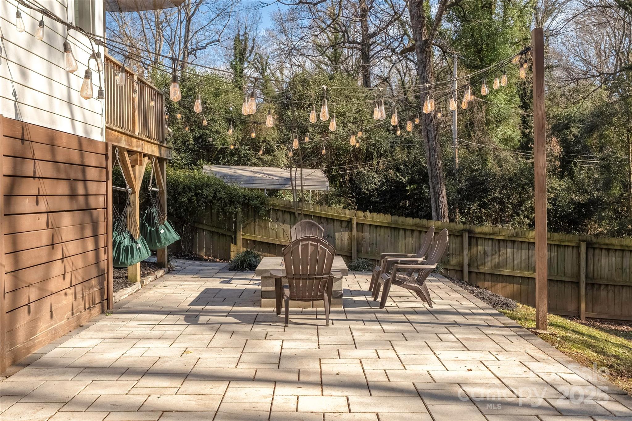 732 Manhasset Road