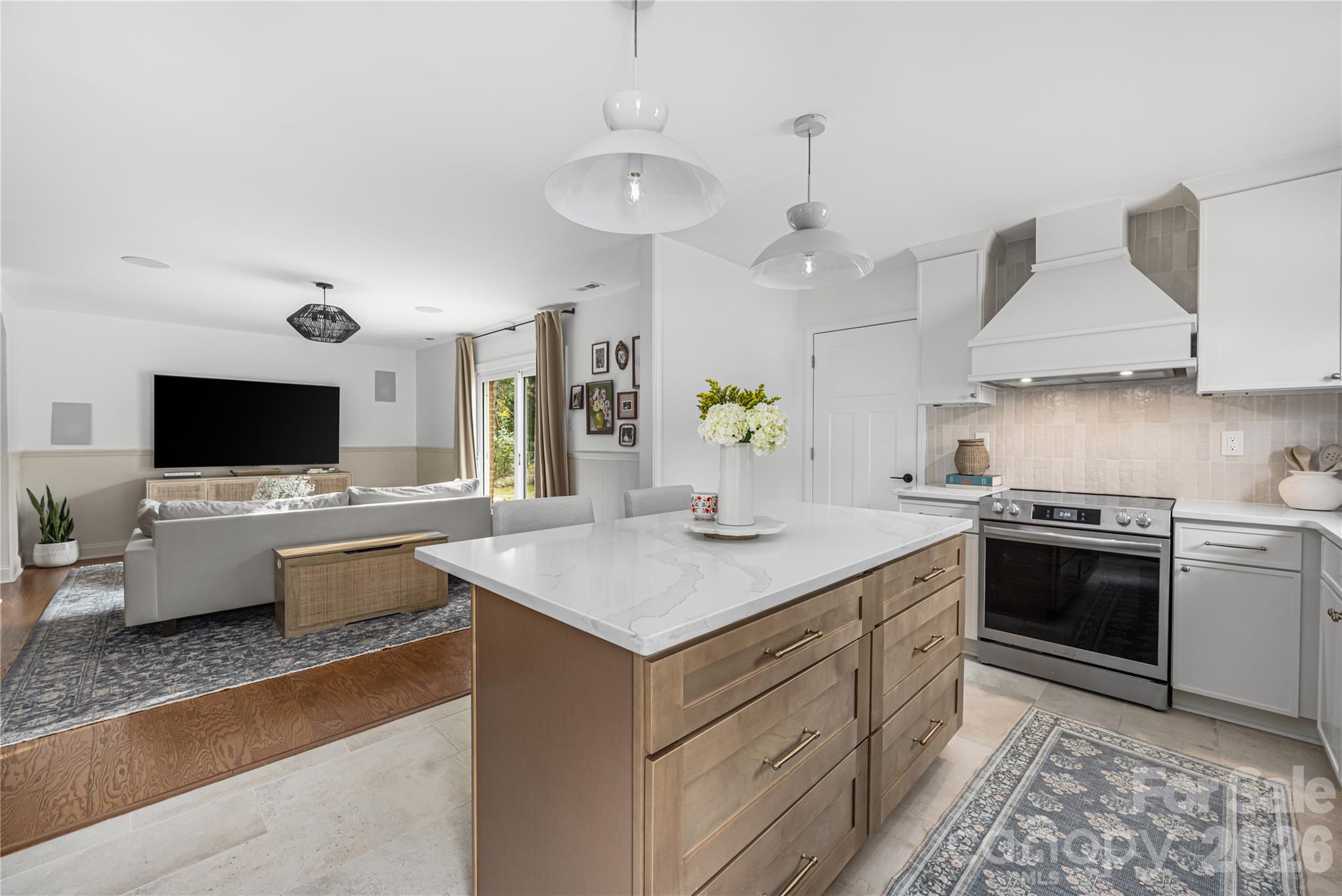 6040 Coatbridge Lane
