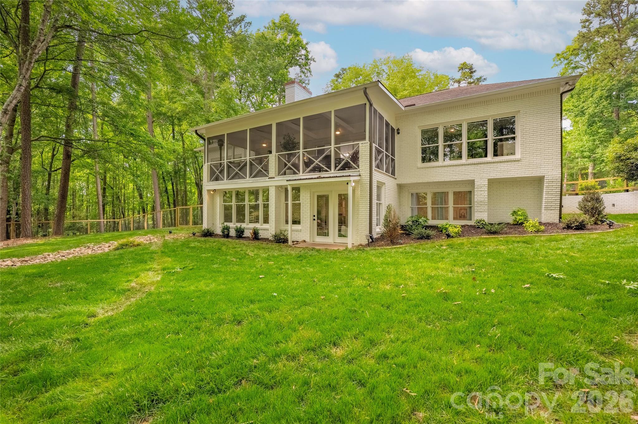 1800 Chestnut Lane