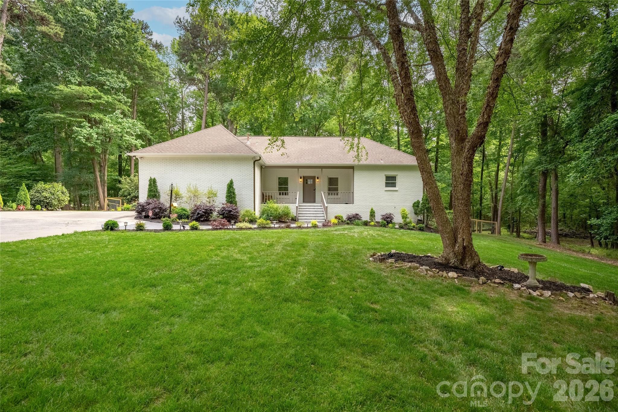 1800 Chestnut Lane