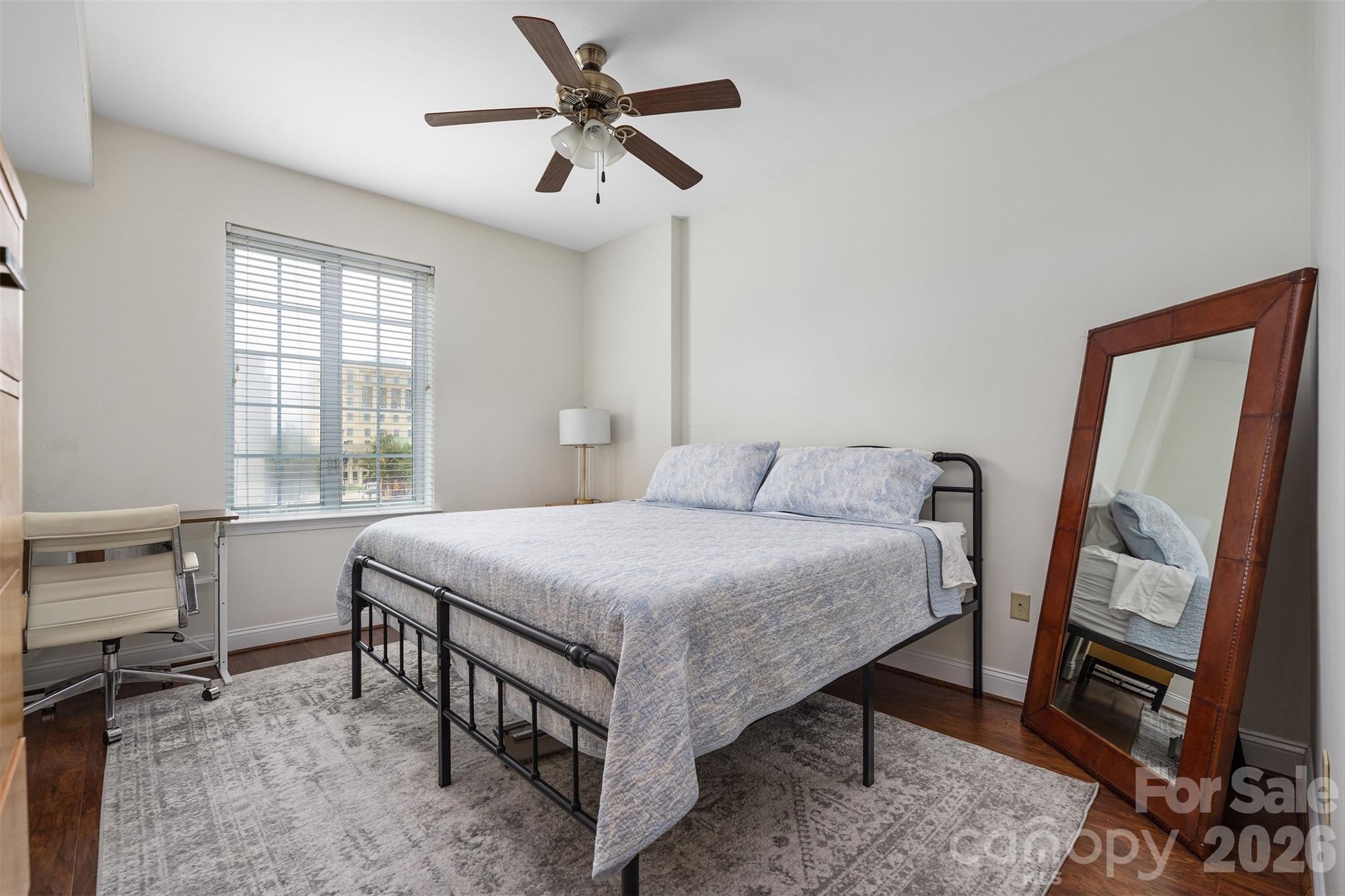 300 W 5th Street Unit: 419