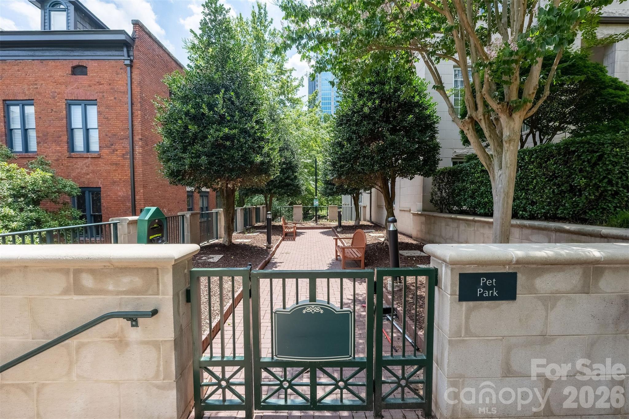 300 W 5th Street Unit: 419