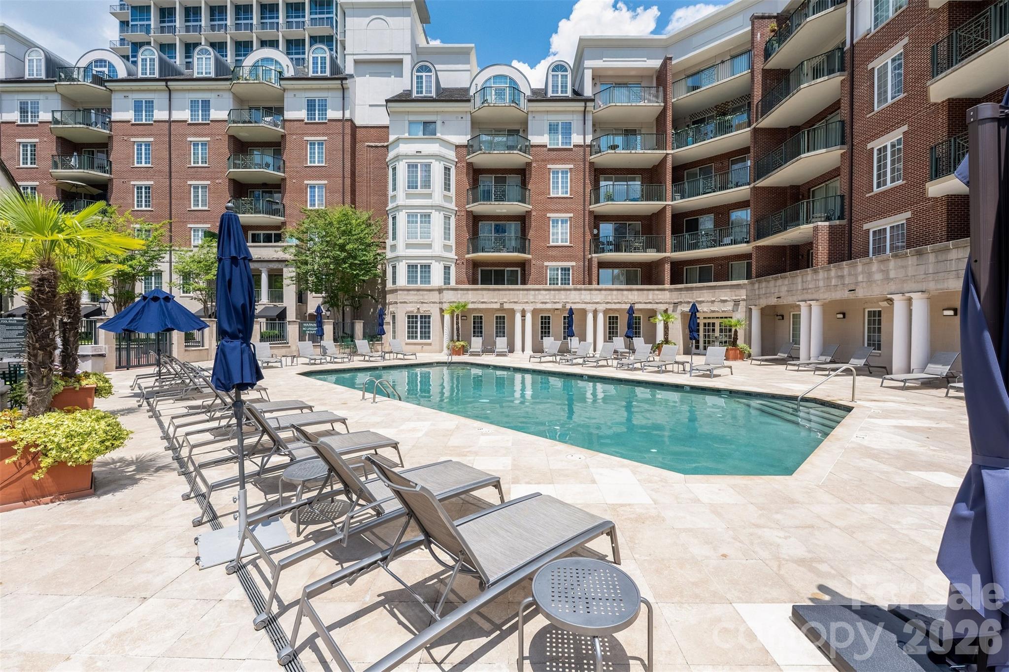 300 W 5th Street Unit: 419