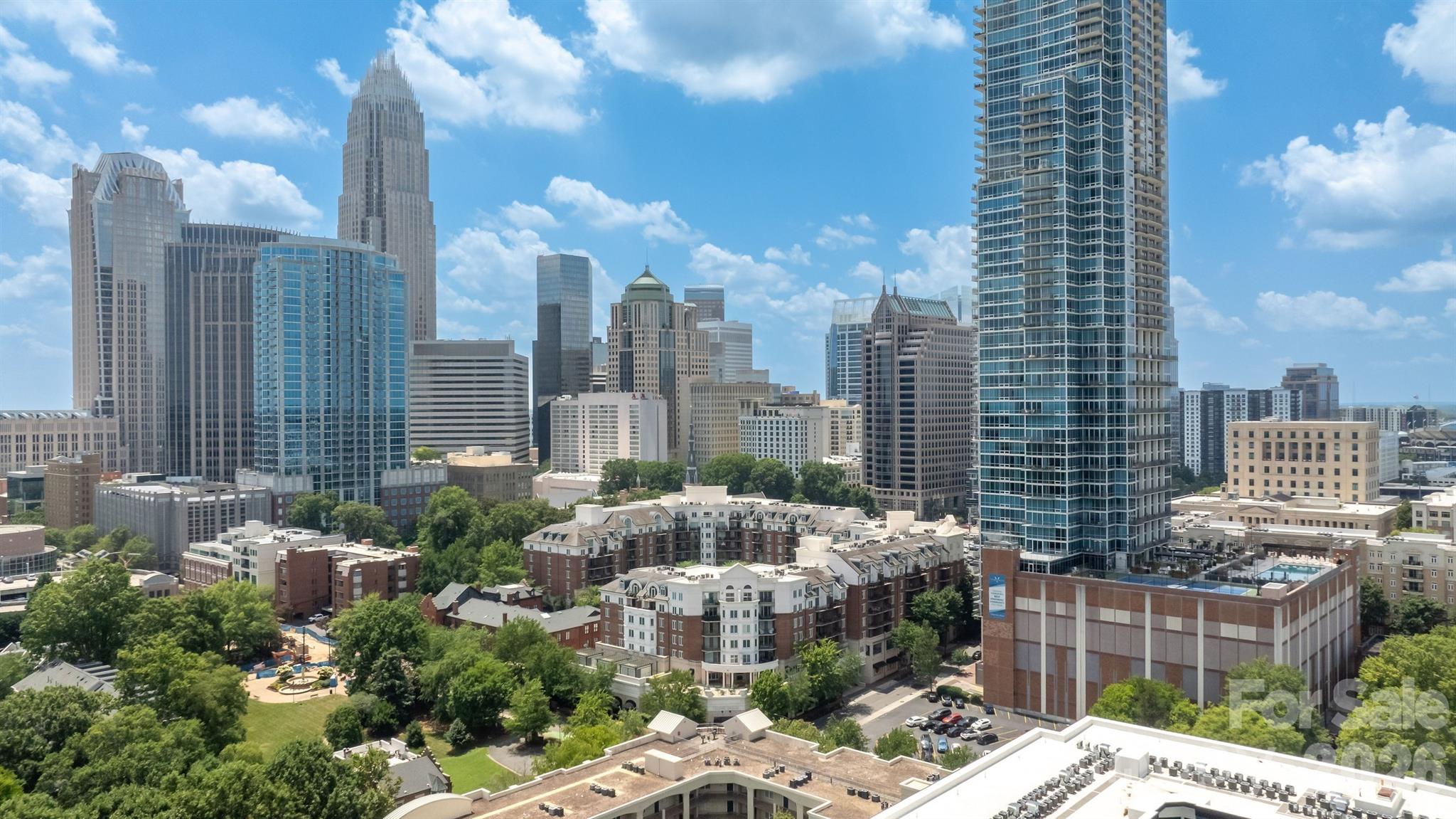300 W 5th Street Unit: 419