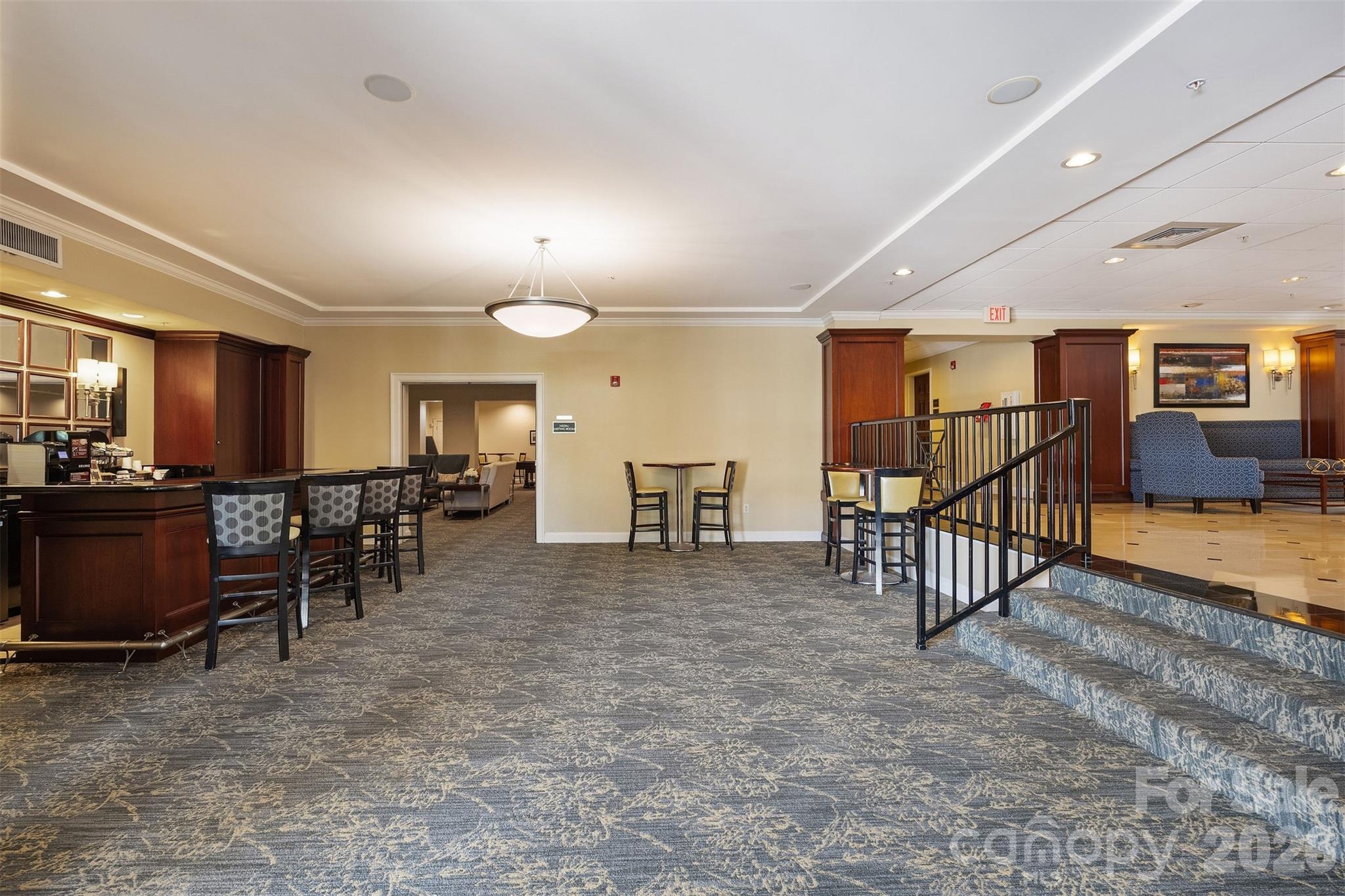 300 W 5th Street Unit: 419