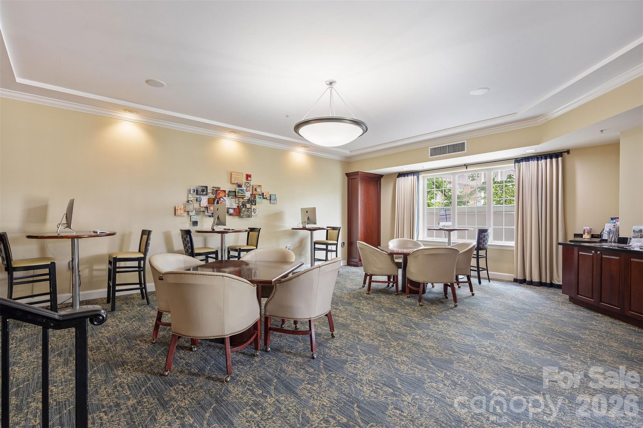 300 W 5th Street Unit: 419