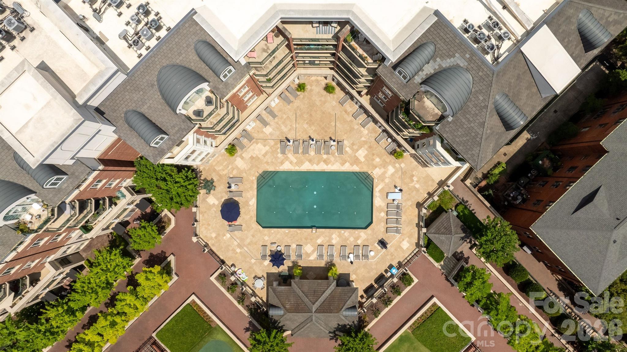 300 W 5th Street Unit: 419