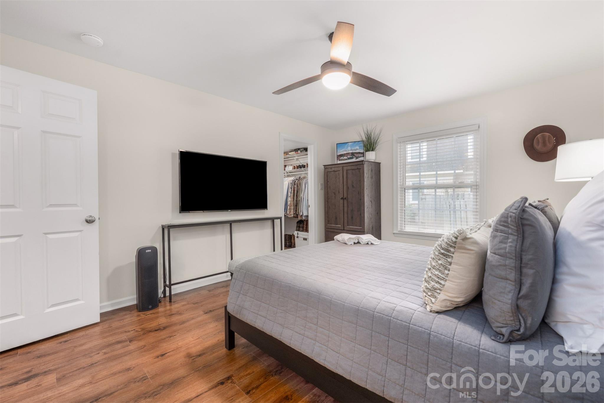 3520 Colony Road Unit: F
