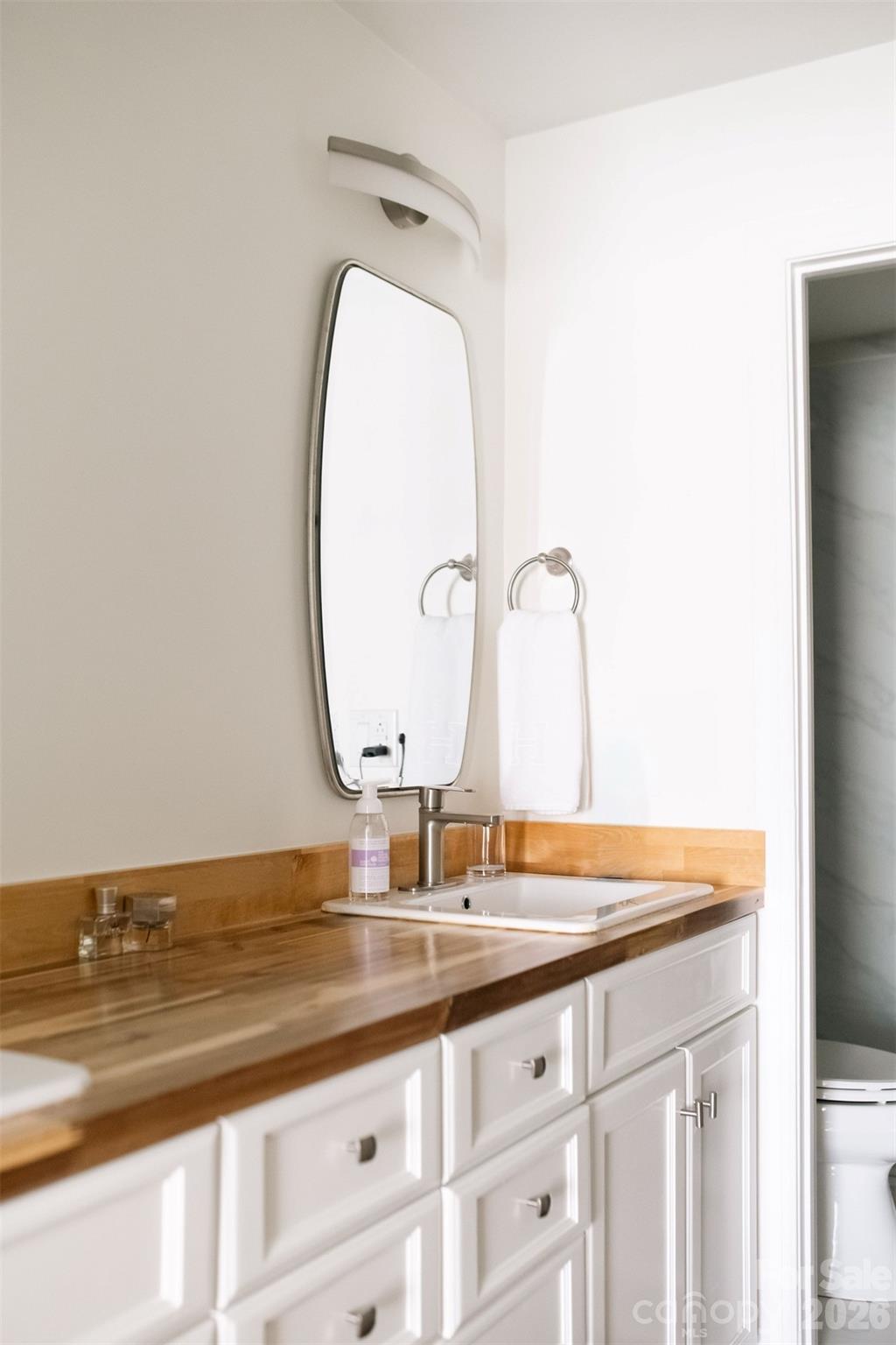 3520 Colony Road Unit: F
