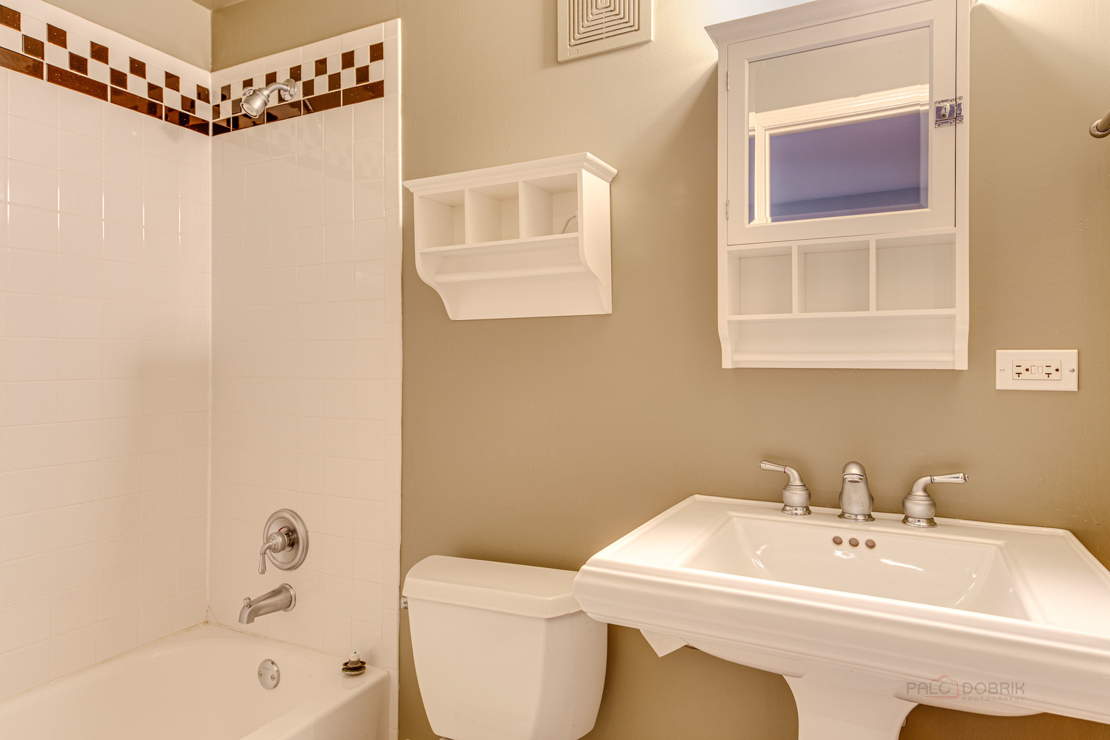 210 Leonard Wood S Unit: 101