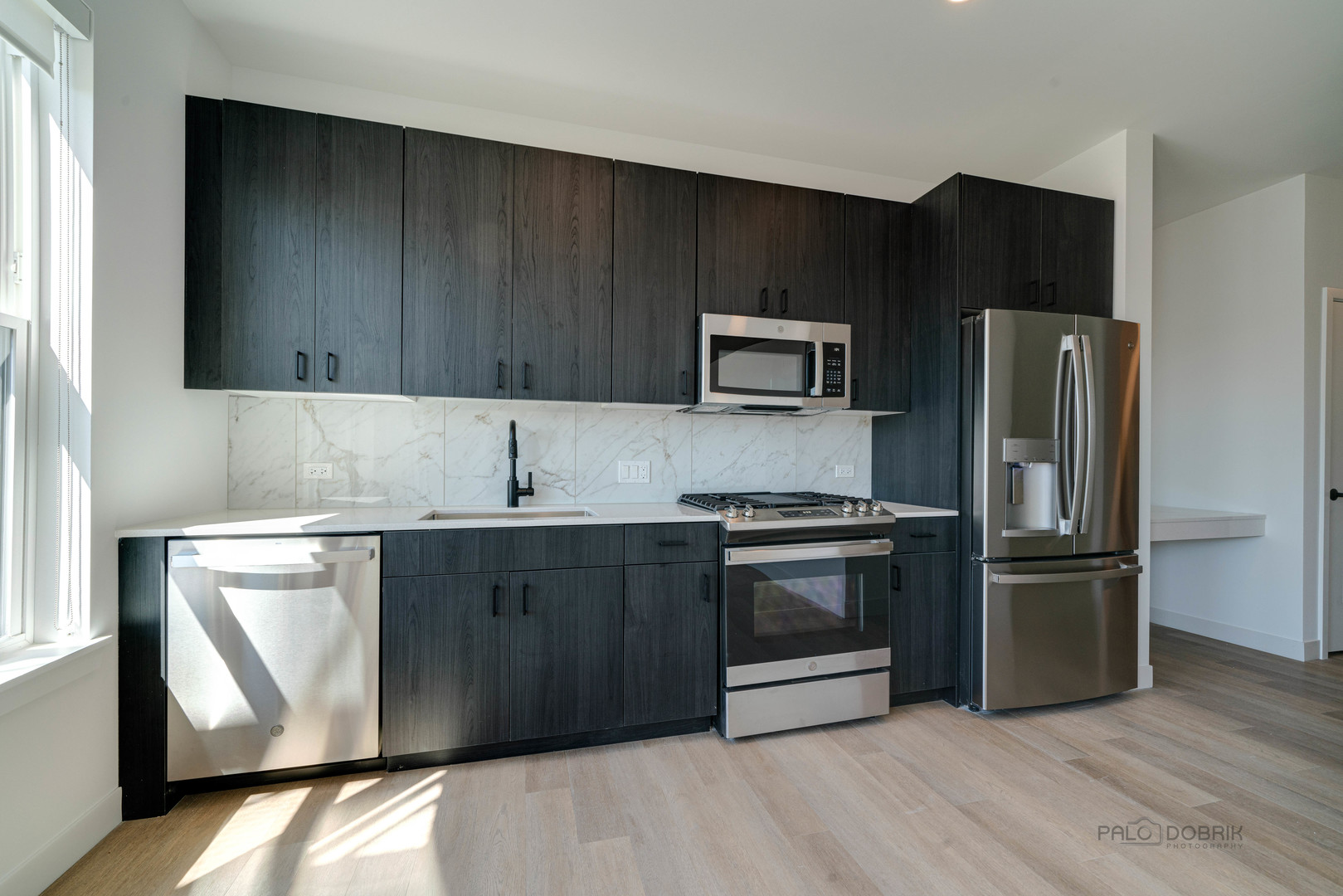 750 Hawthorn Row Unit: 1160