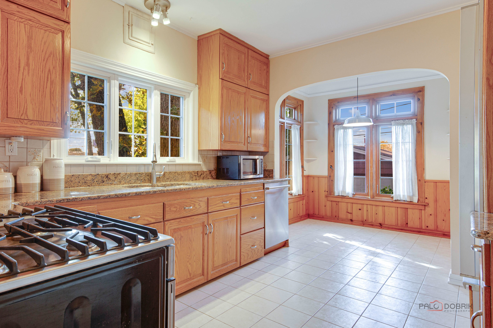 10038 S Claremont Avenue