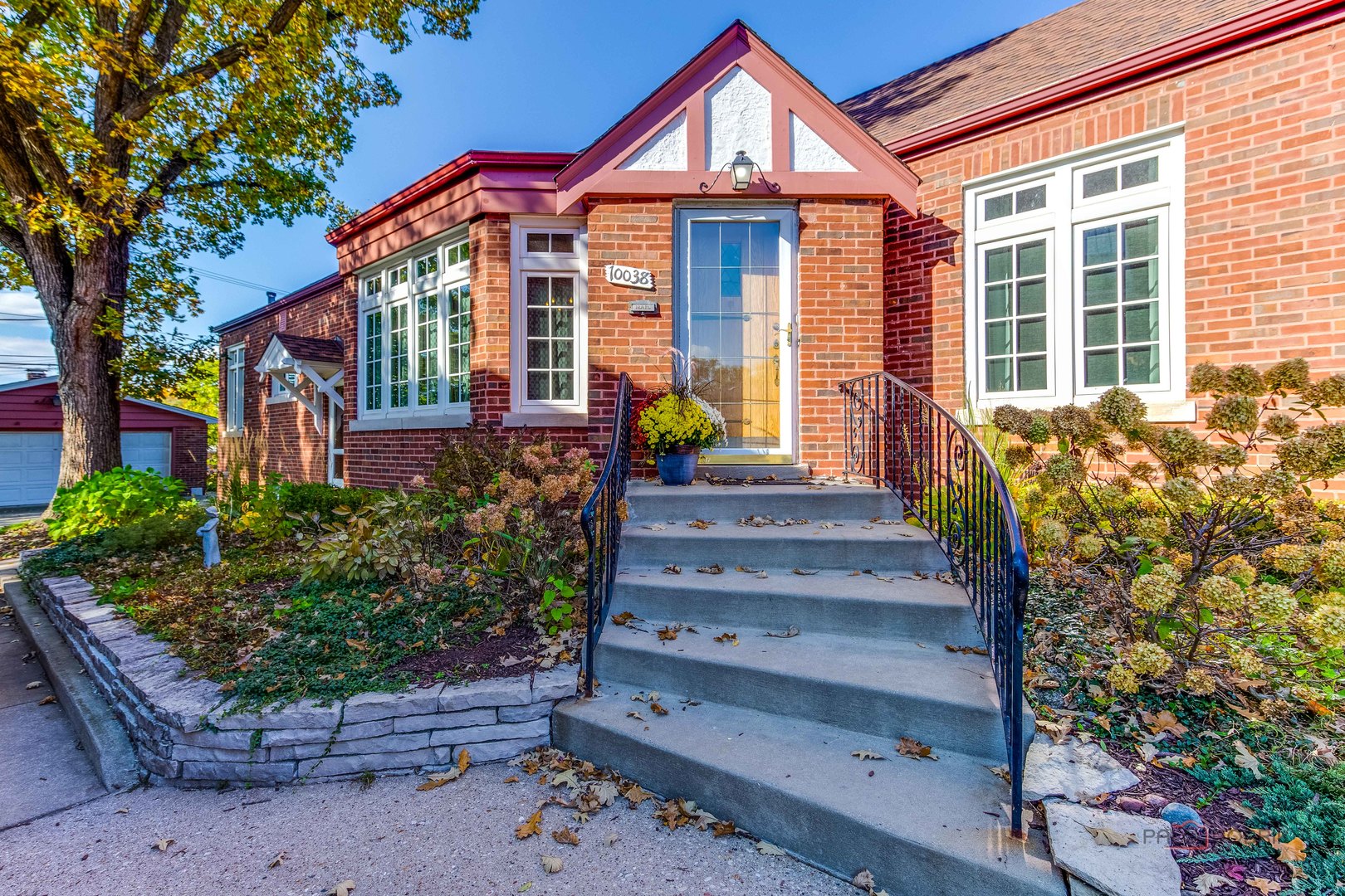 10038 S Claremont Avenue