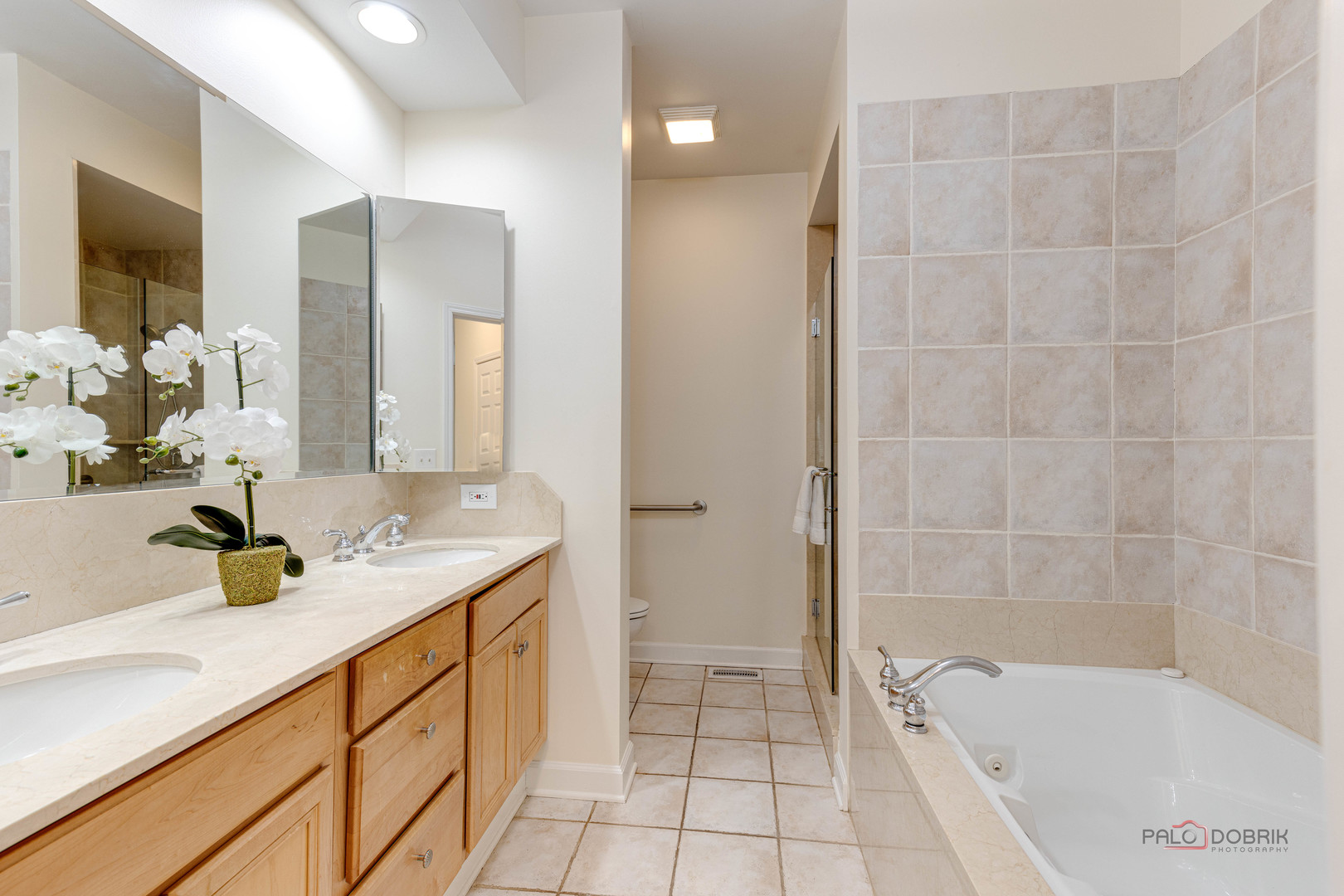 1132 Pine Oaks Circle Unit: 1132