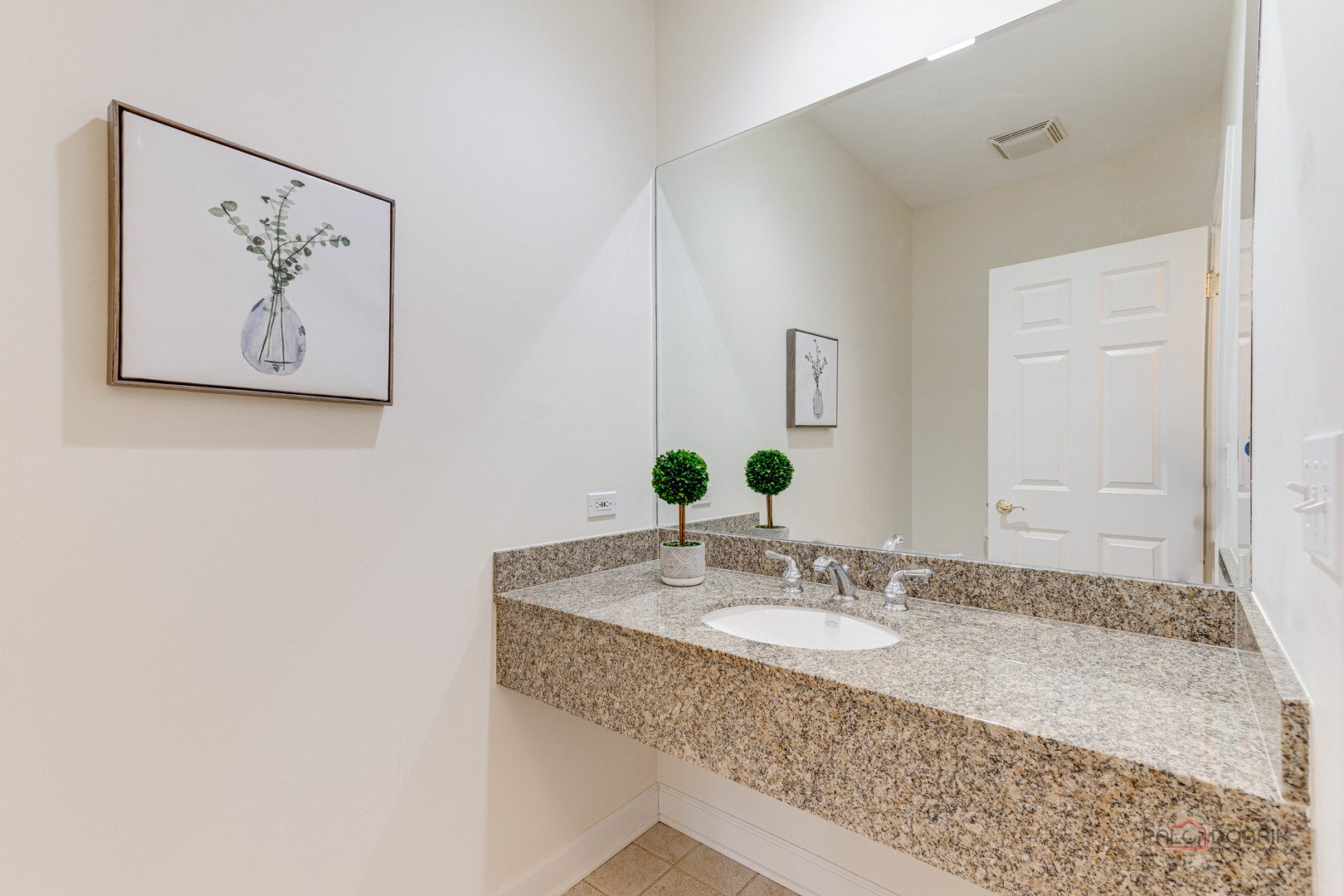 1132 Pine Oaks Circle Unit: 1132