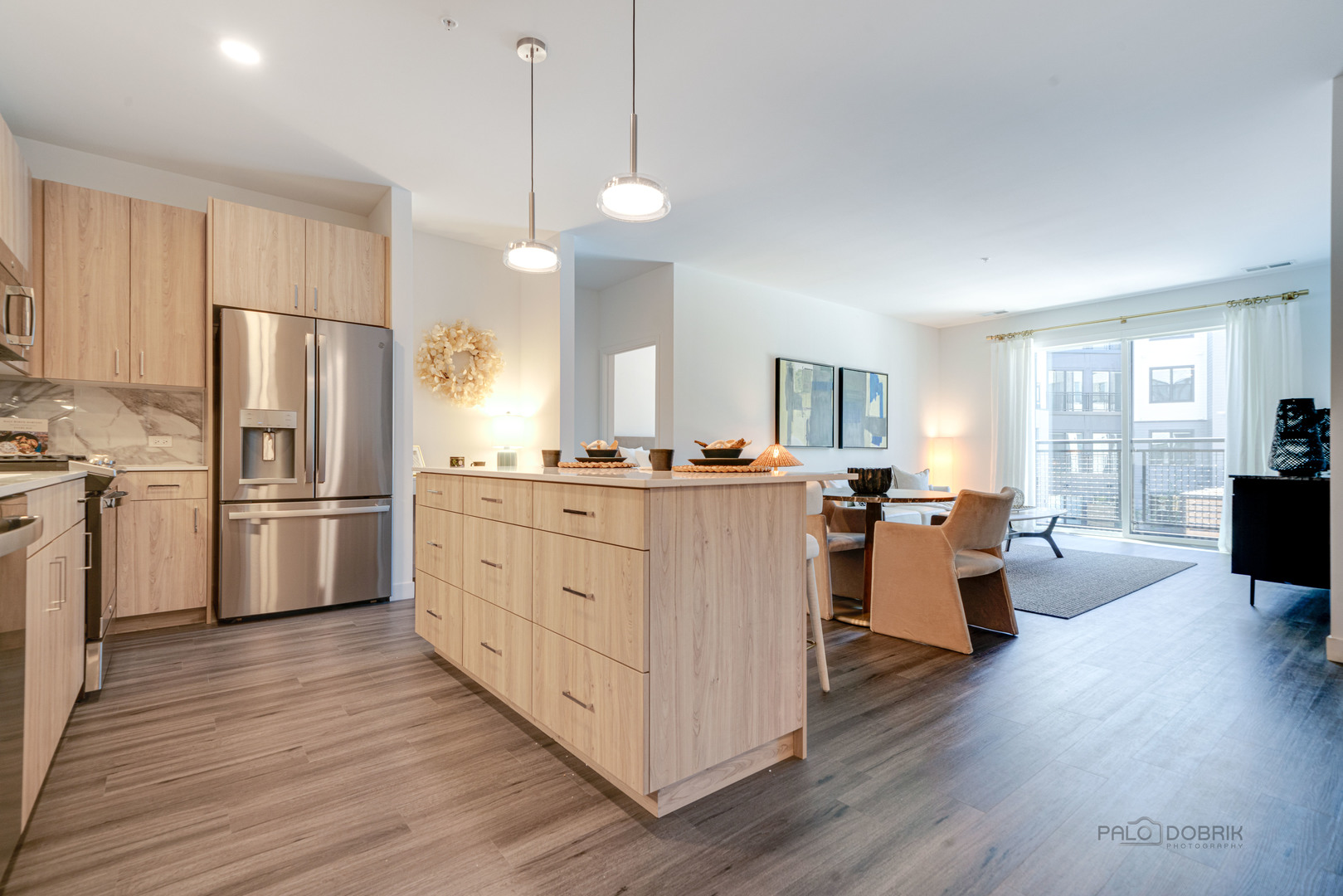 750 Hawthorn Row Unit: 2163