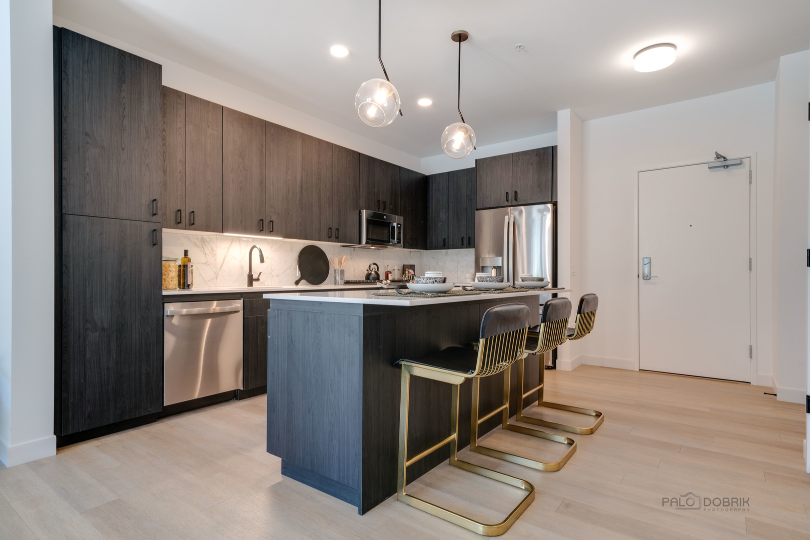 750 Hawthorn Row Unit: 1105