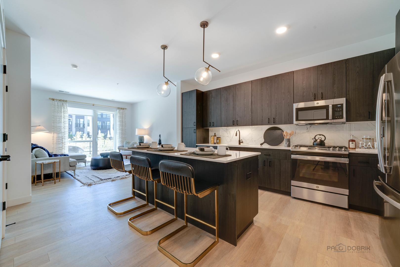750 Hawthorn Row Unit: 1105