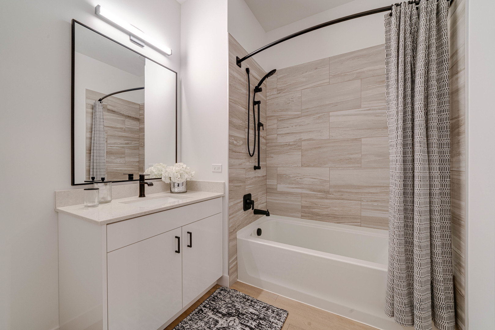 750 Hawthorn Row Unit: 1105