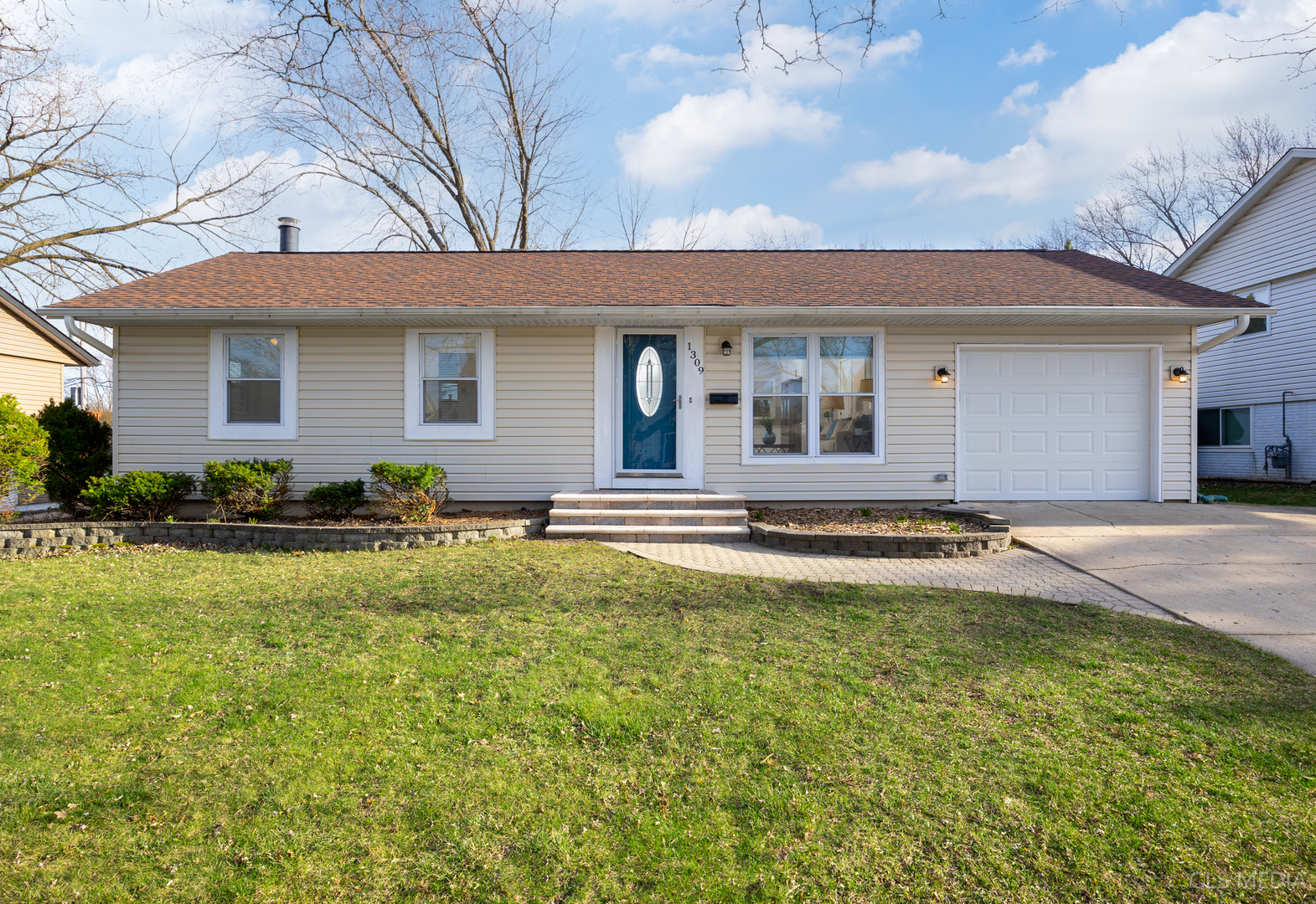 1309 N Green Meadows Boulevard