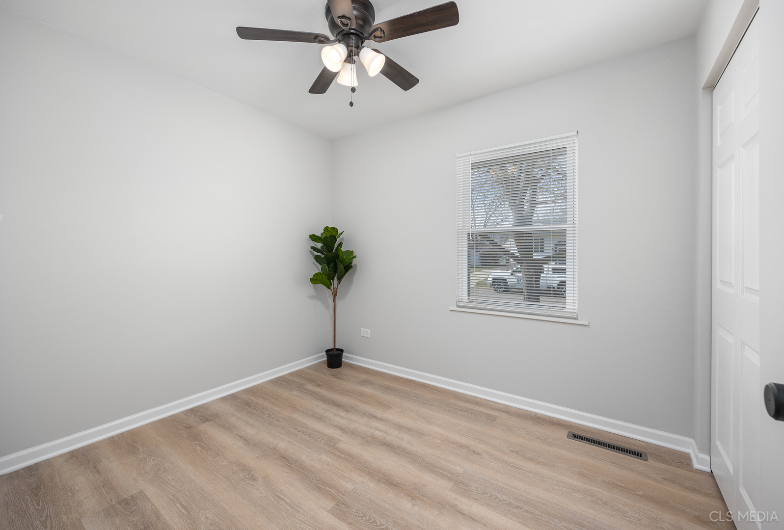 1309 N Green Meadows Boulevard