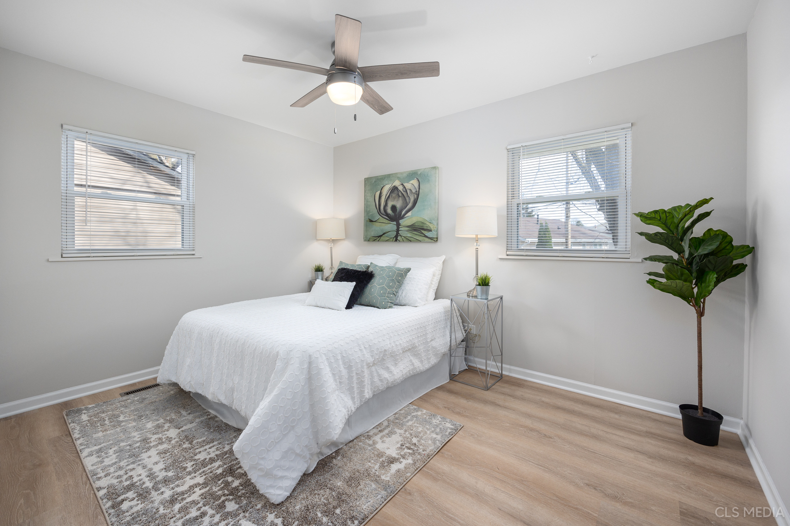 1309 N Green Meadows Boulevard