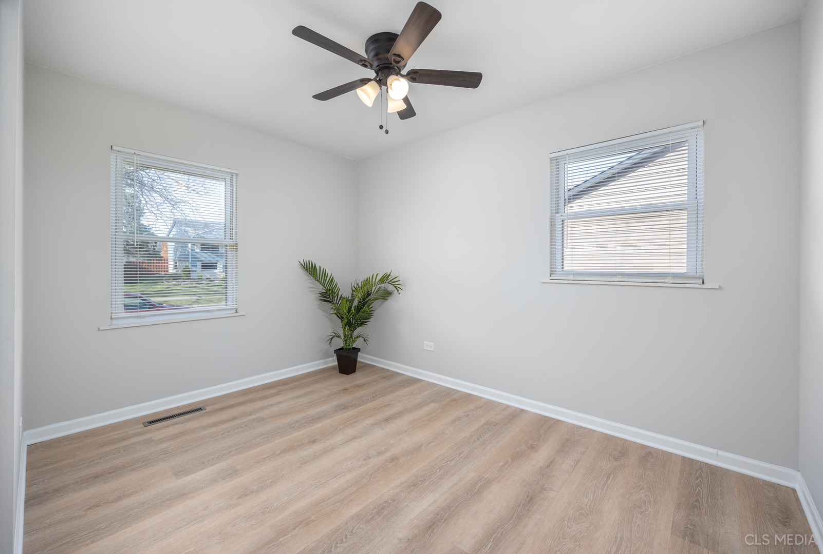 1309 N Green Meadows Boulevard